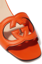 حذاء مفتوح جلد بشعار حرفي GG متداخلين&rlm; بتصميم مفرغ