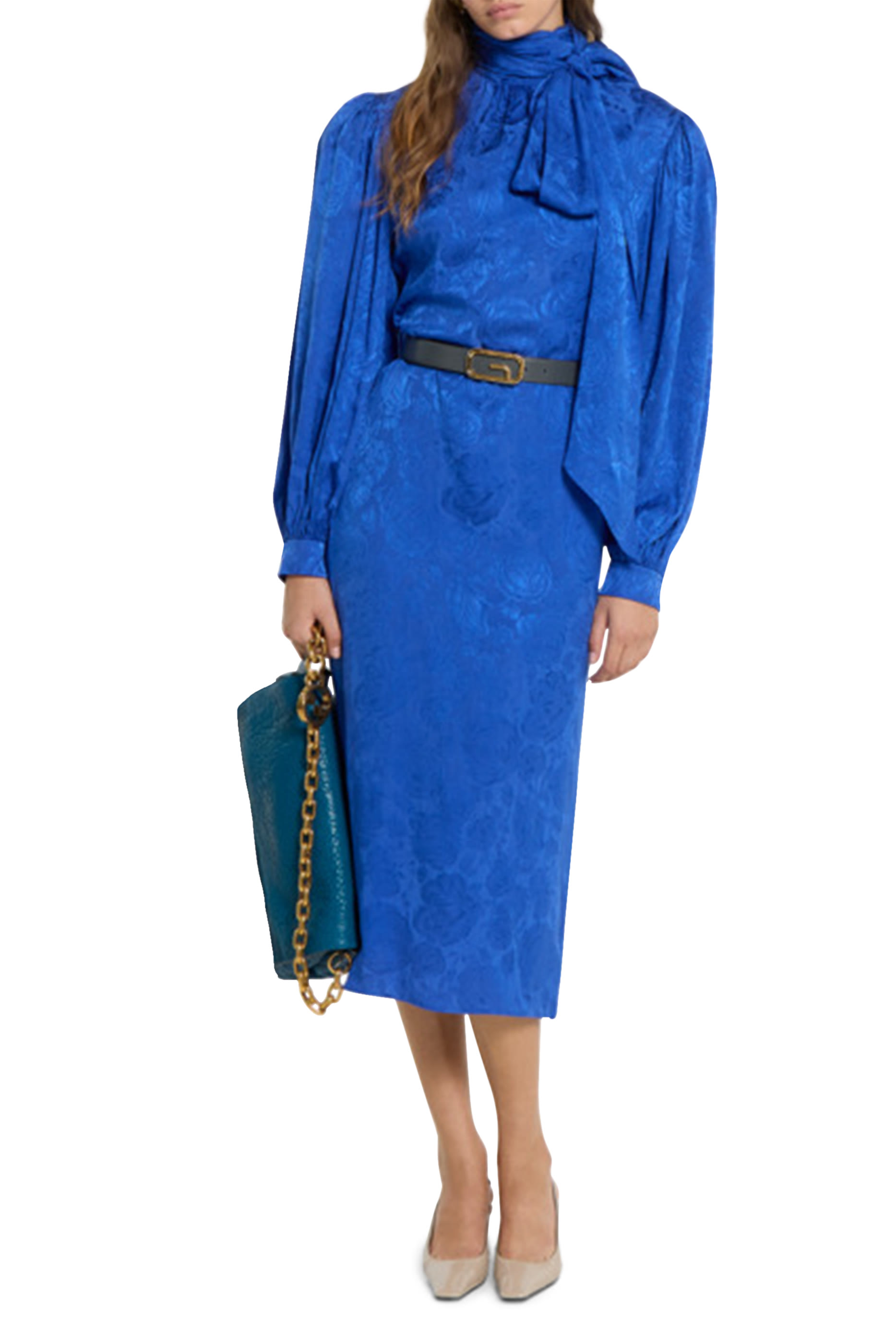 حزام بوجهين وحلية مربعة بتصميم حرف شعار الماركة