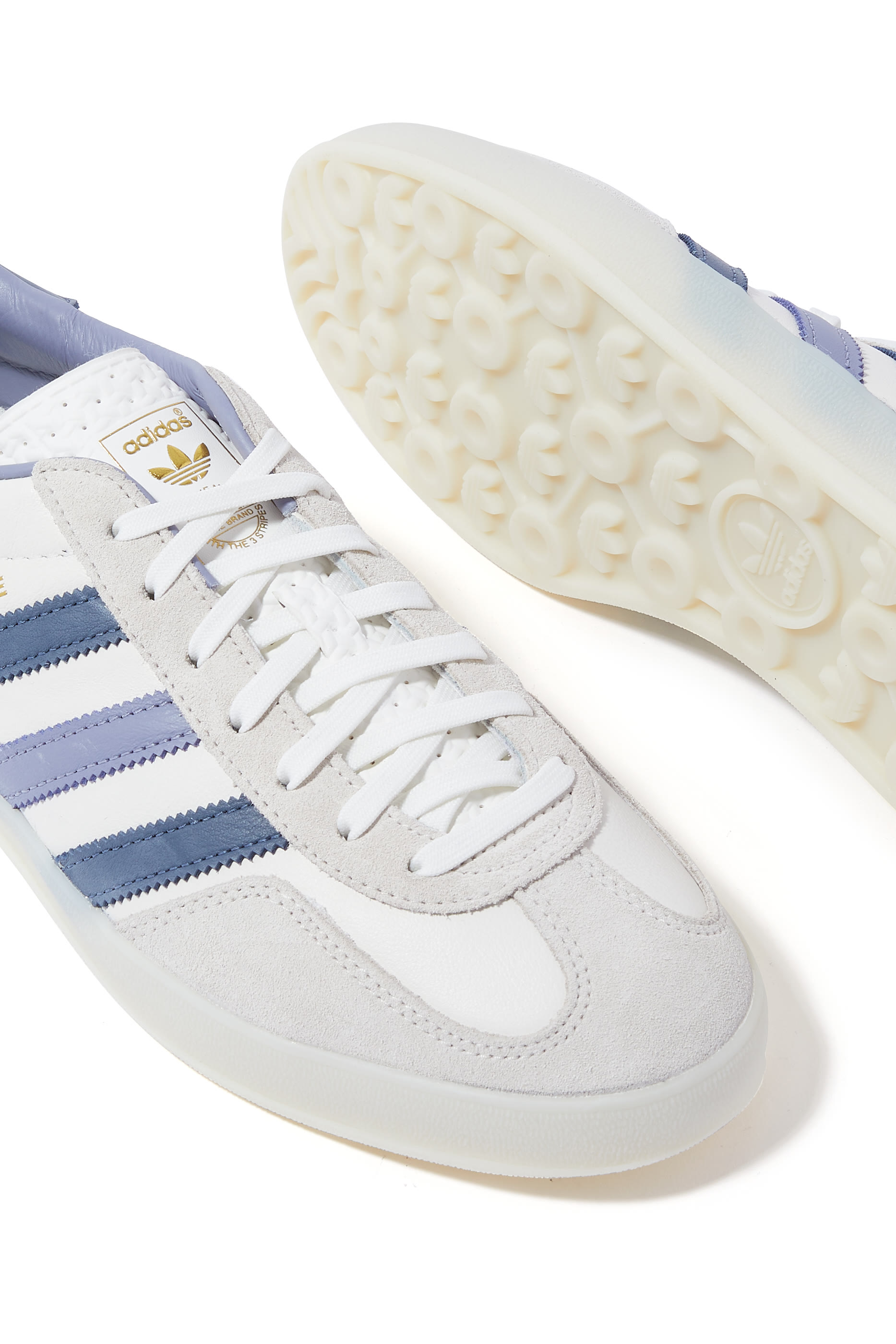 سنيكرز جازيل اندور