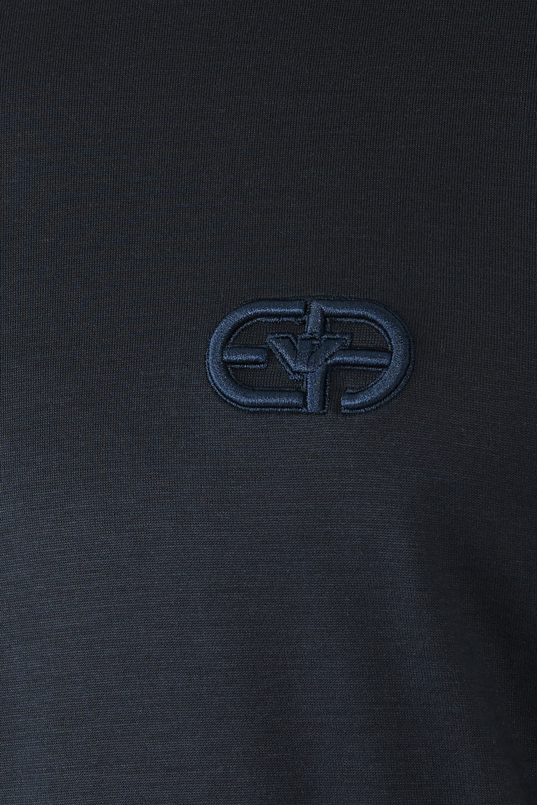 تيشيرت بشعار رأس النسر