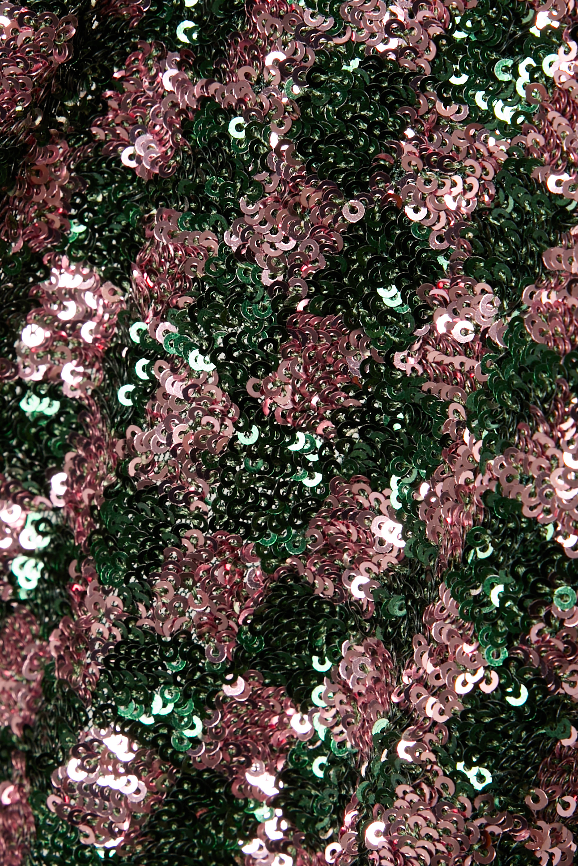 تنورة قصيرة بنقشة شطرنج وترتر