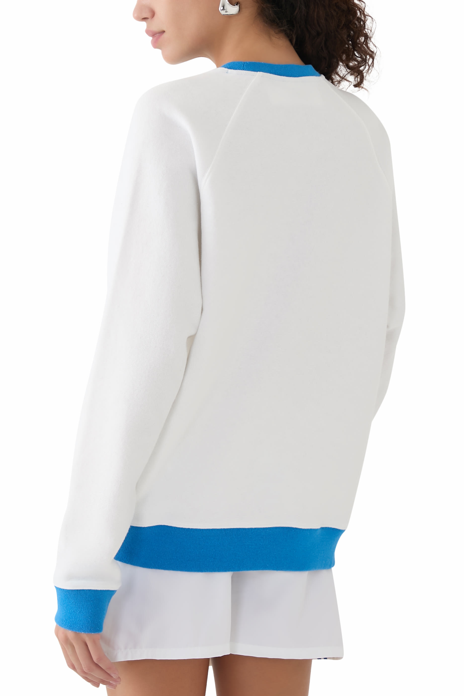 تيشيرت بياقة ضيقة وطبعة اس آر رانر