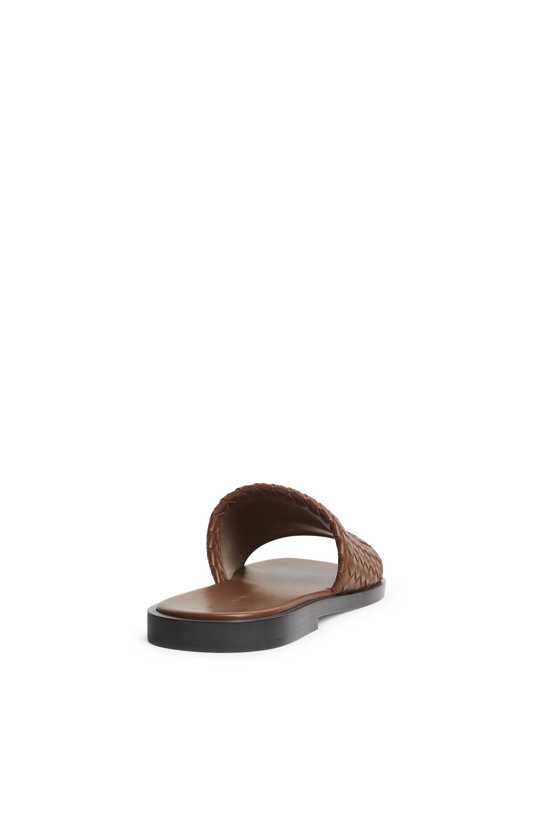 حذاء إليو مفتوح من الخلف