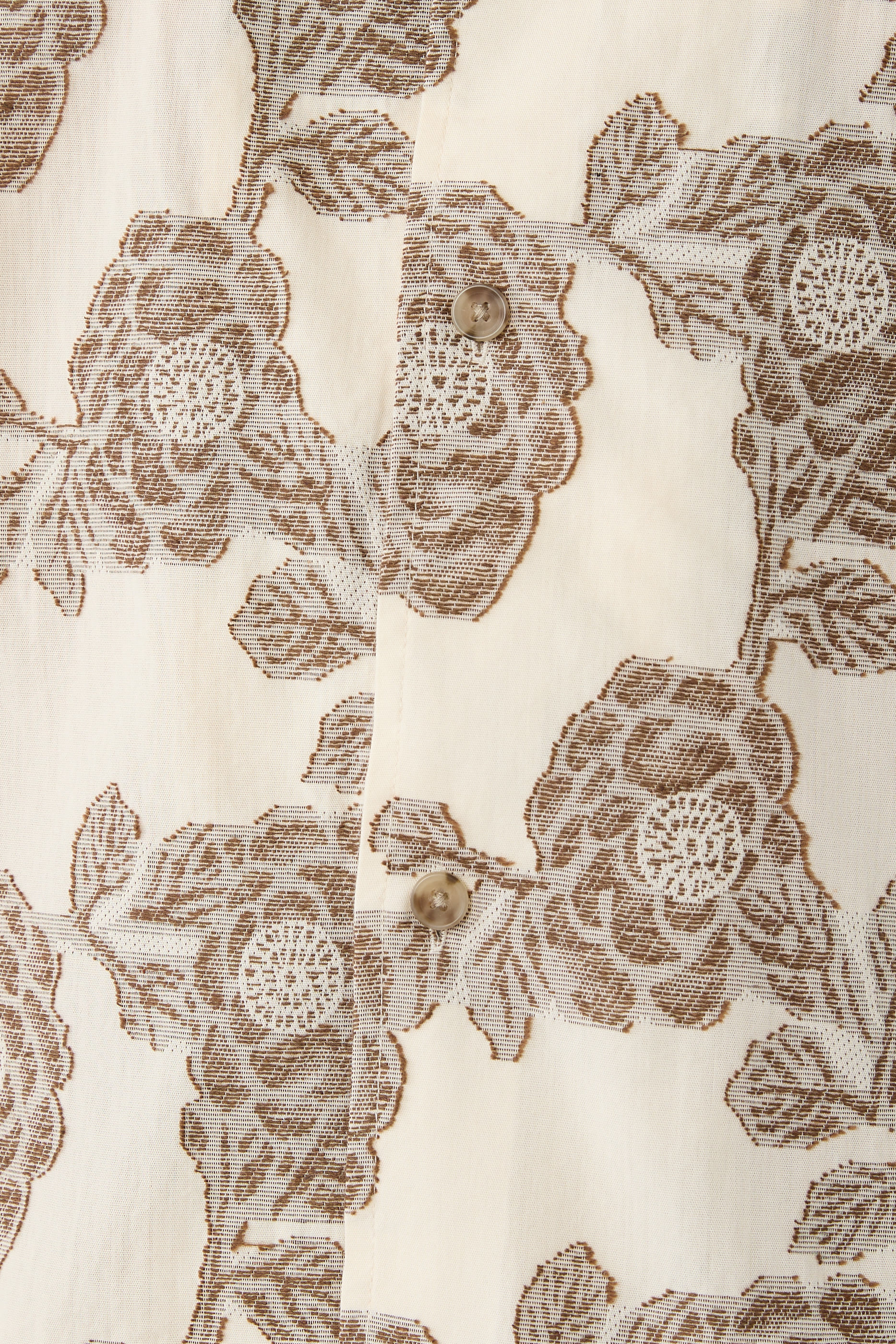 قميص ليسلي جاكار بنقشة شعار الماركة