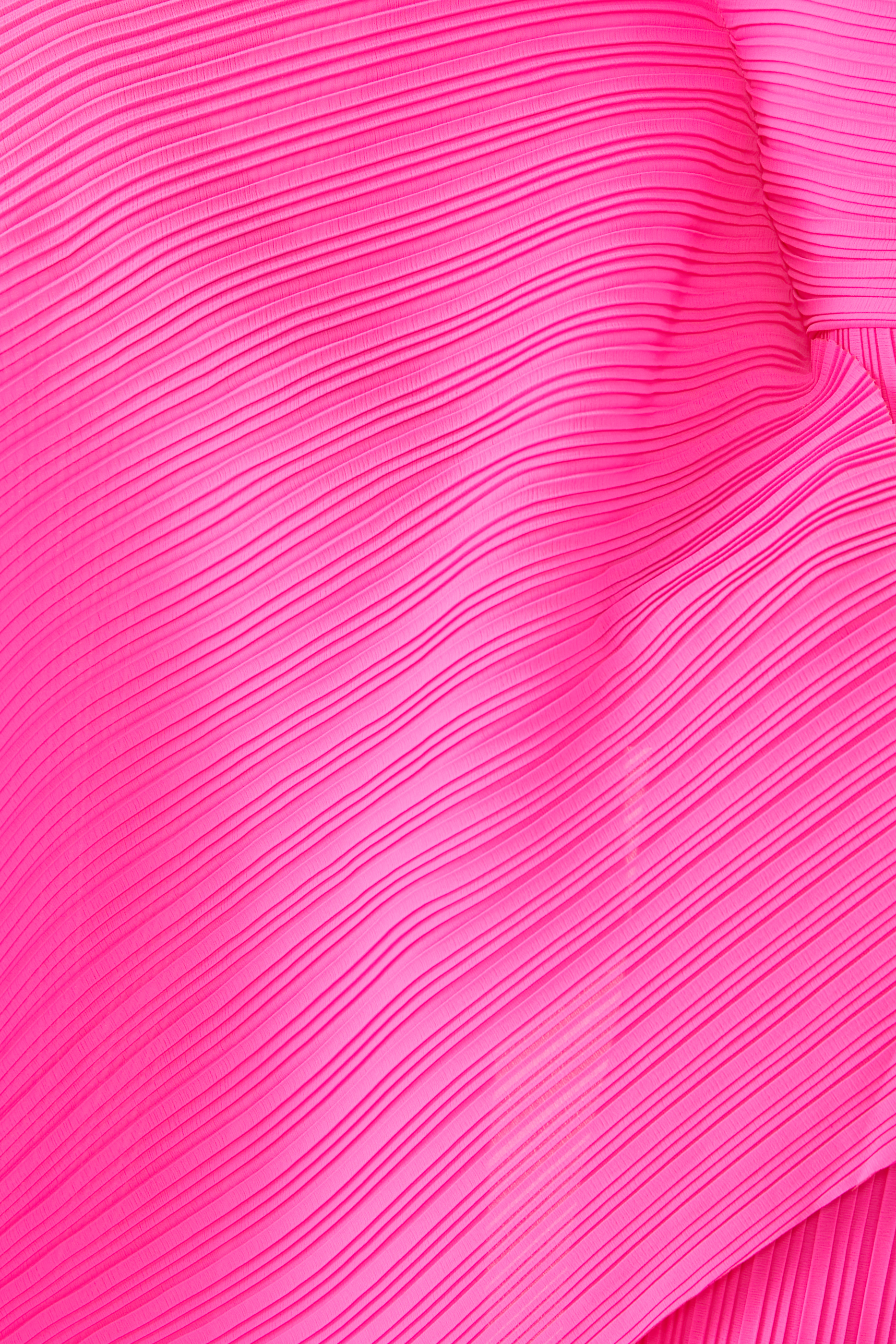 فستان لينا متوسط الطول بطيات بليسيه