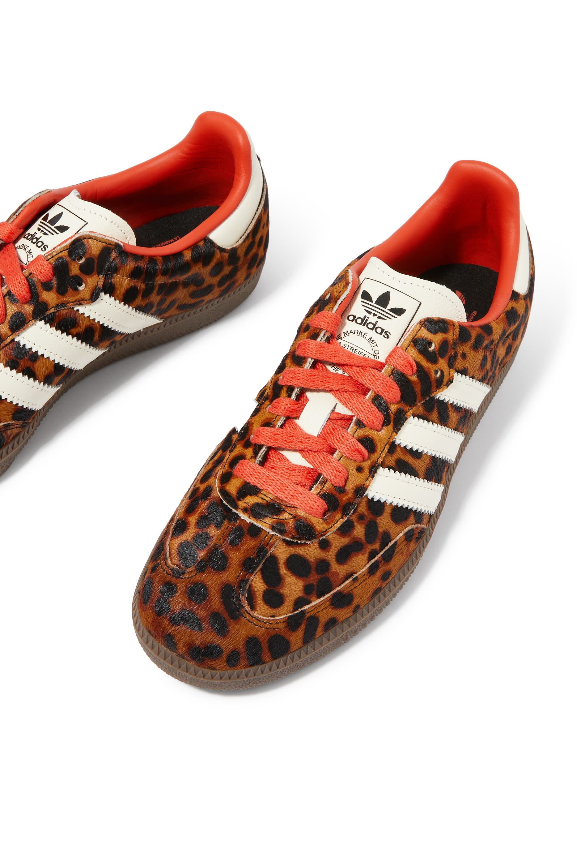 سنيكرز سمبا بشعار الماركة