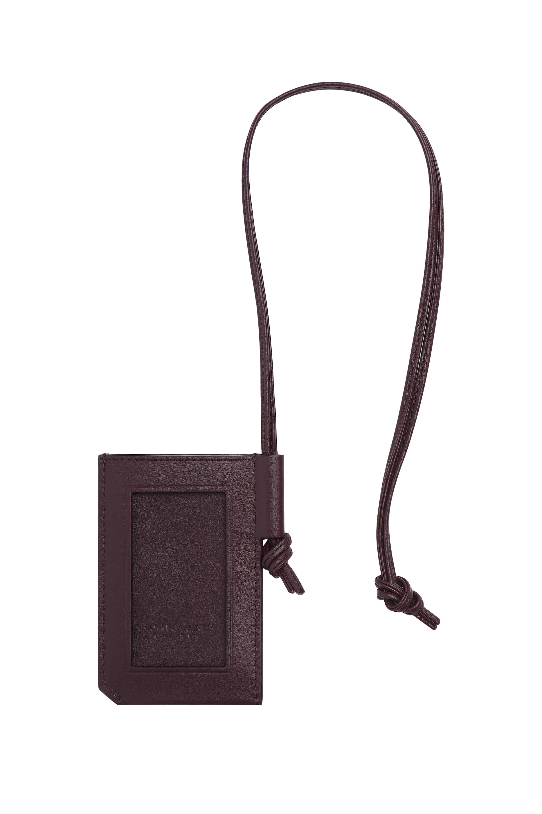 حافظة بطاقة هوية بيكولو بتصميم مجدول