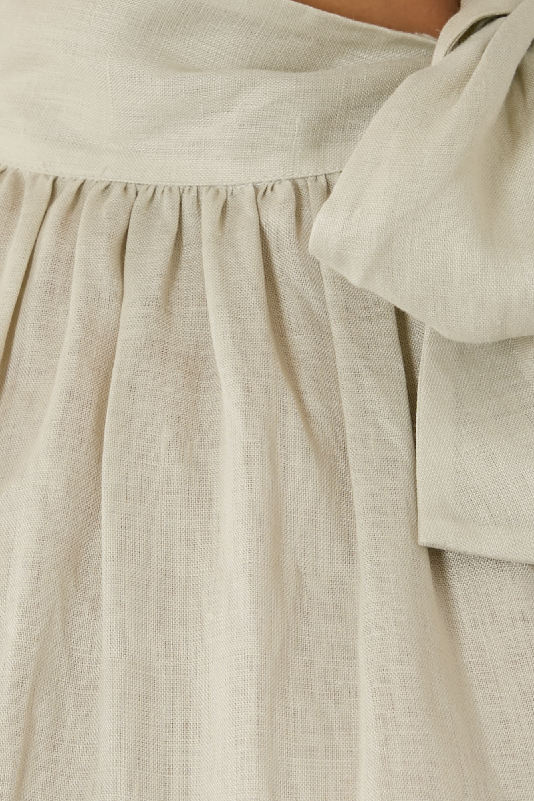 فستان بلا أكمام بياقة قارب كتان بوبلين