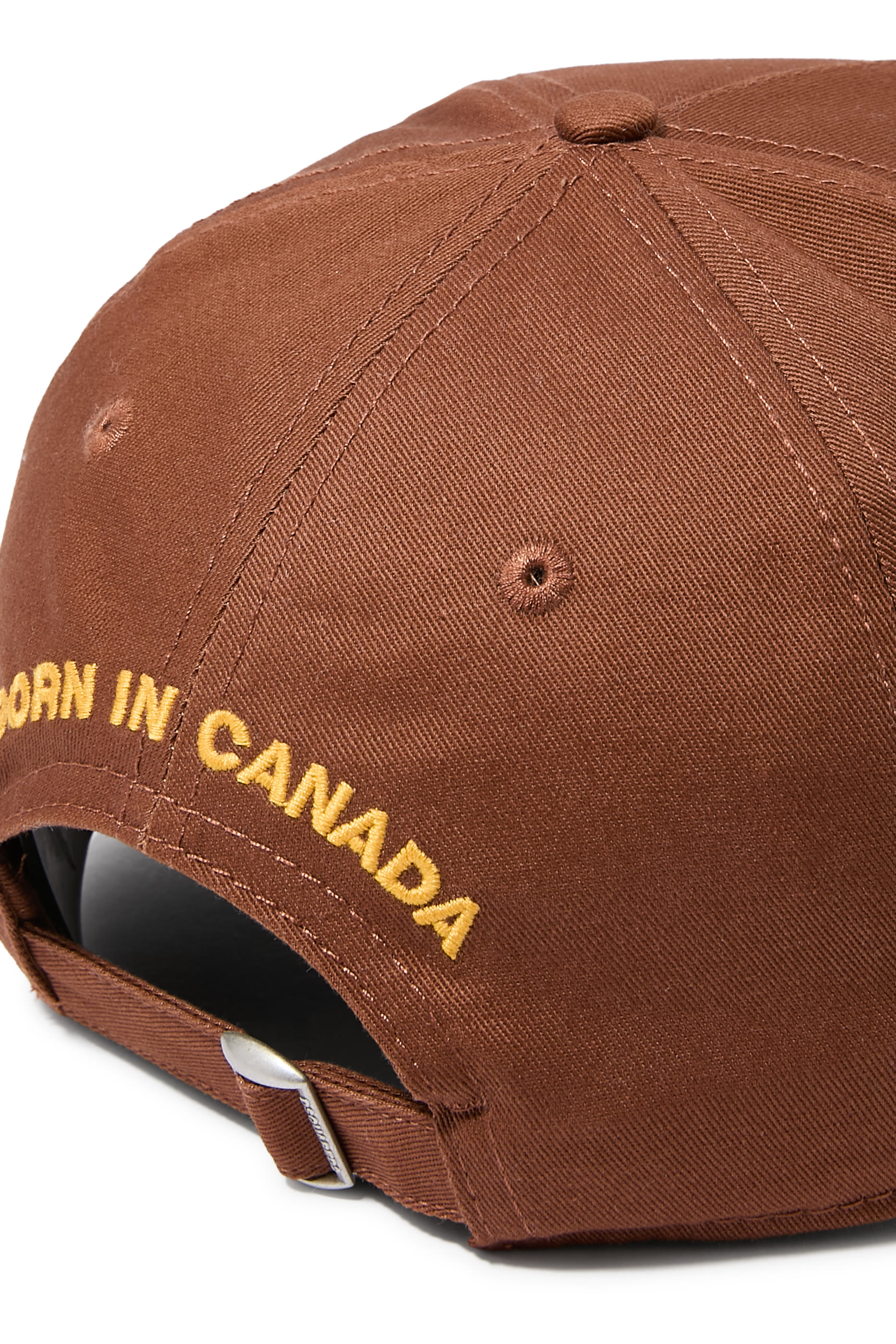 كاب بيسبول بشعار الماركة