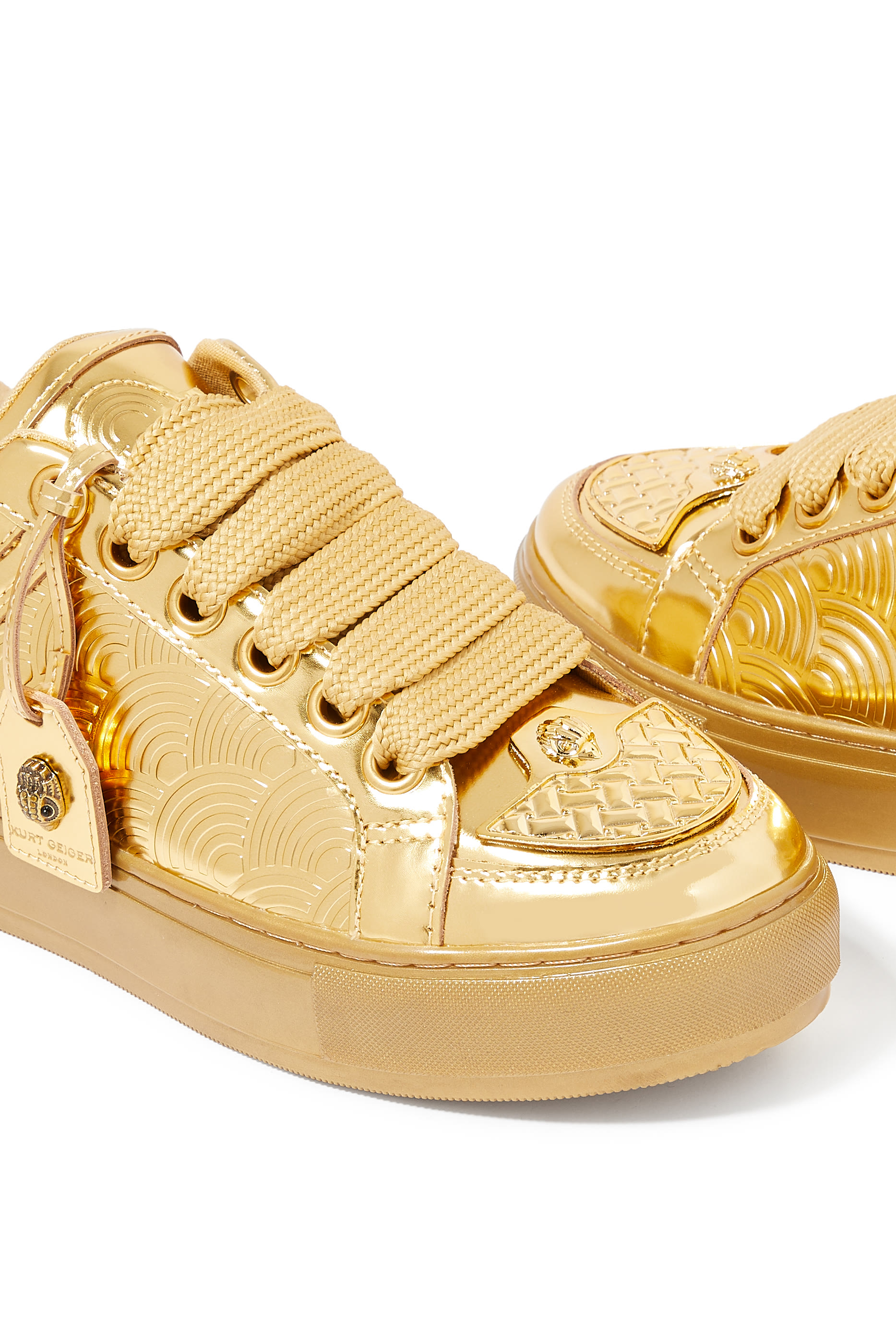 سنيكرز ساوث بانك جلد بشارة