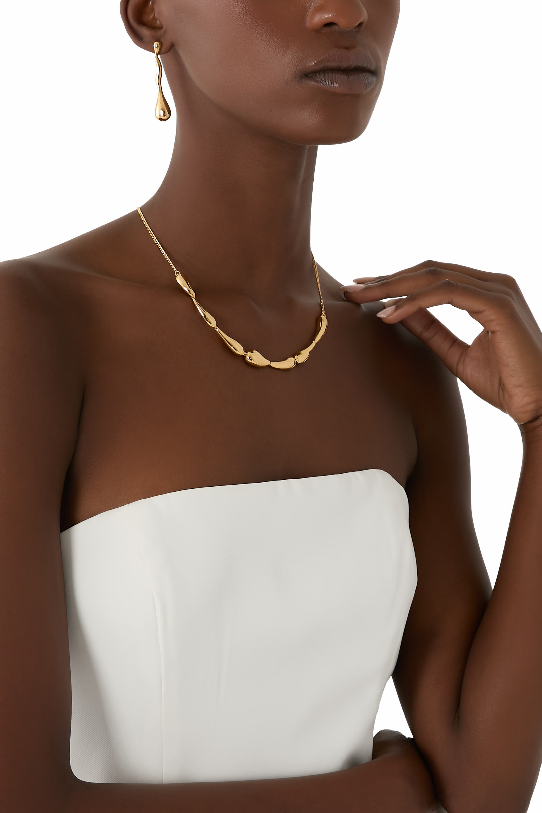 أقراط مولتن متدلية