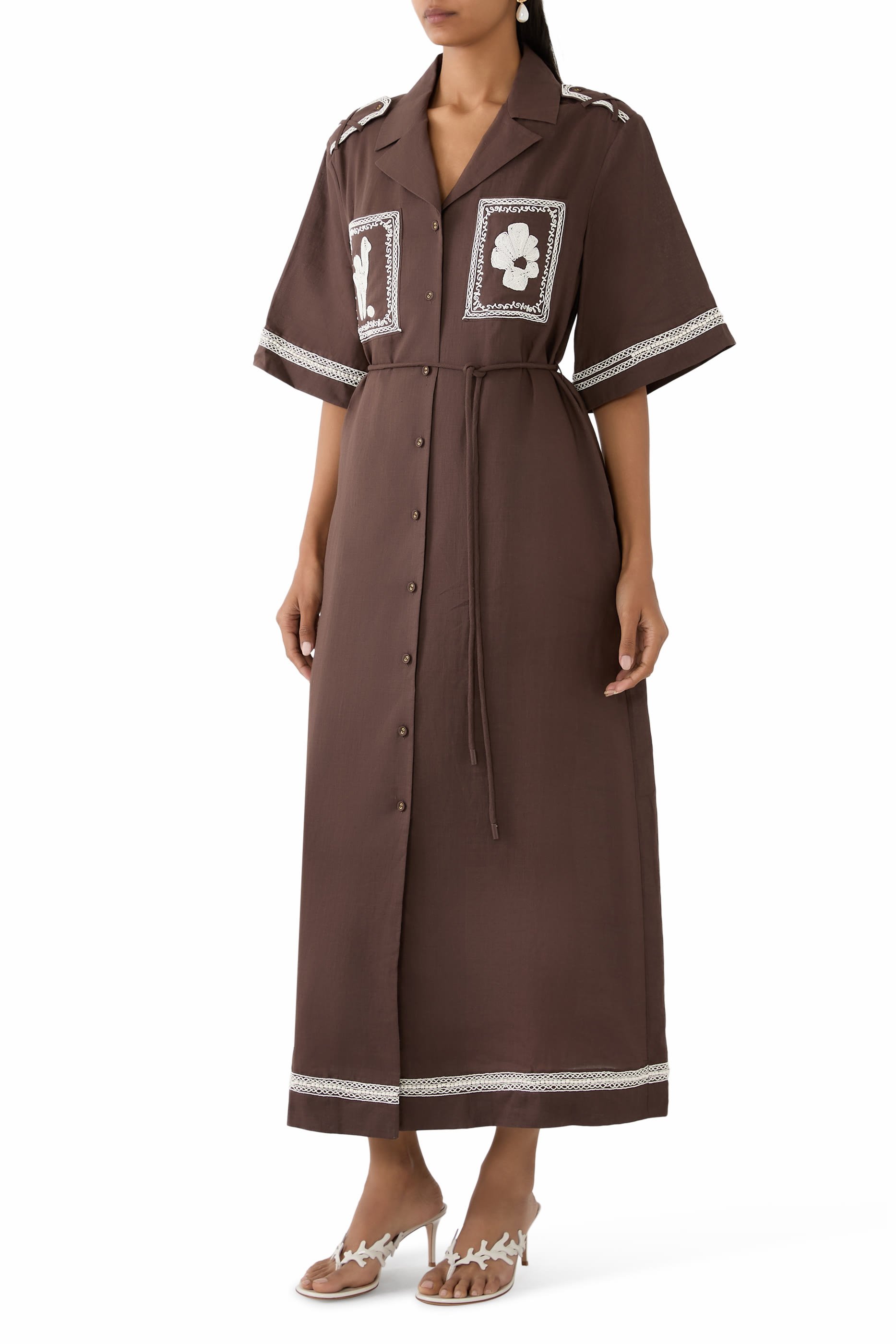 فستان ليندرا بنمط قميص برباط