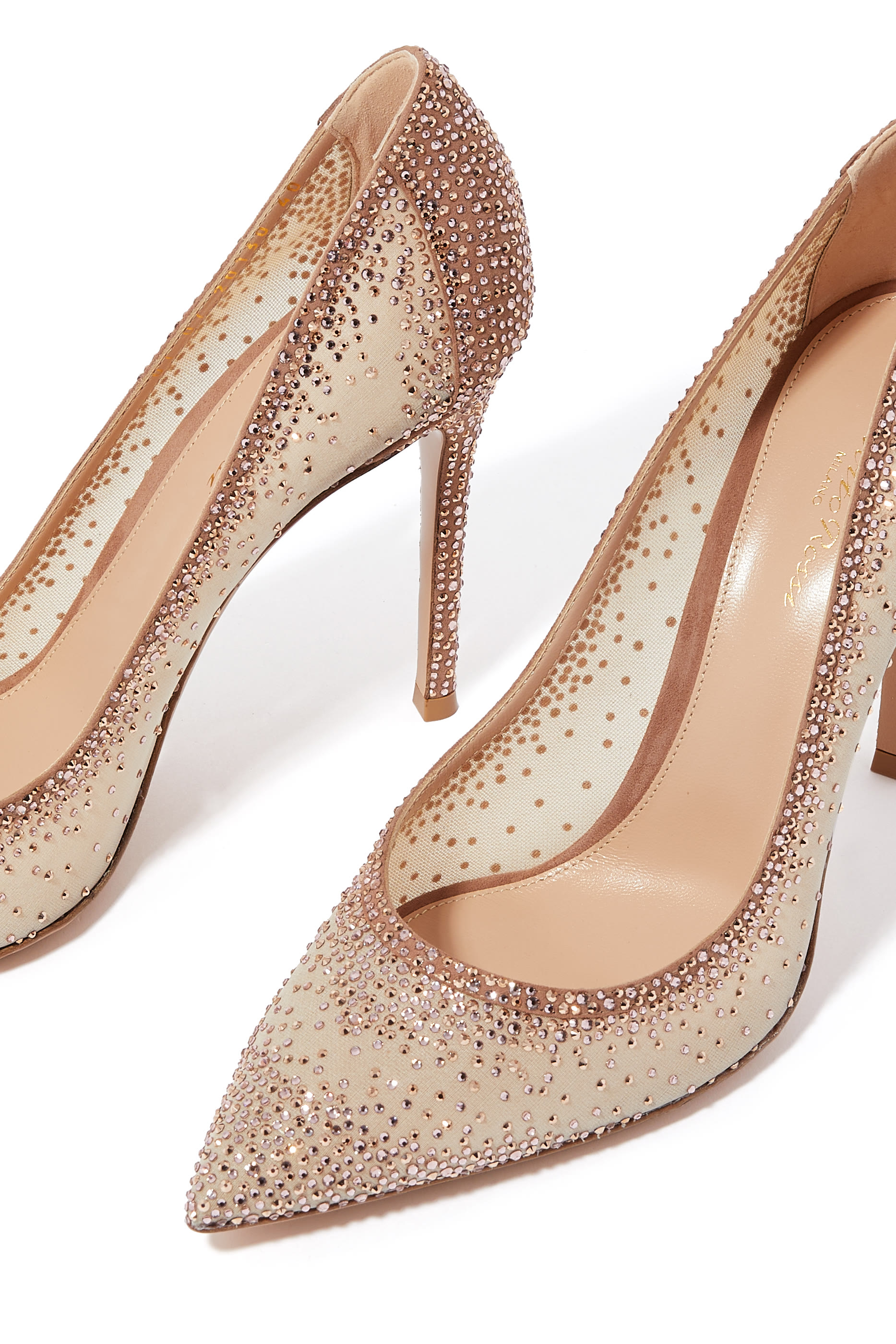 حذاء كلاسيك رانيا 105