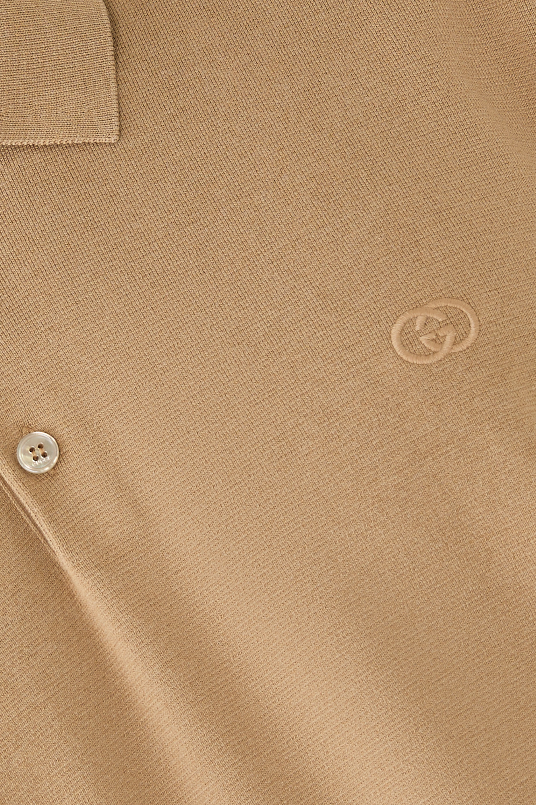 قميص بولو مطرز حرير وقطن