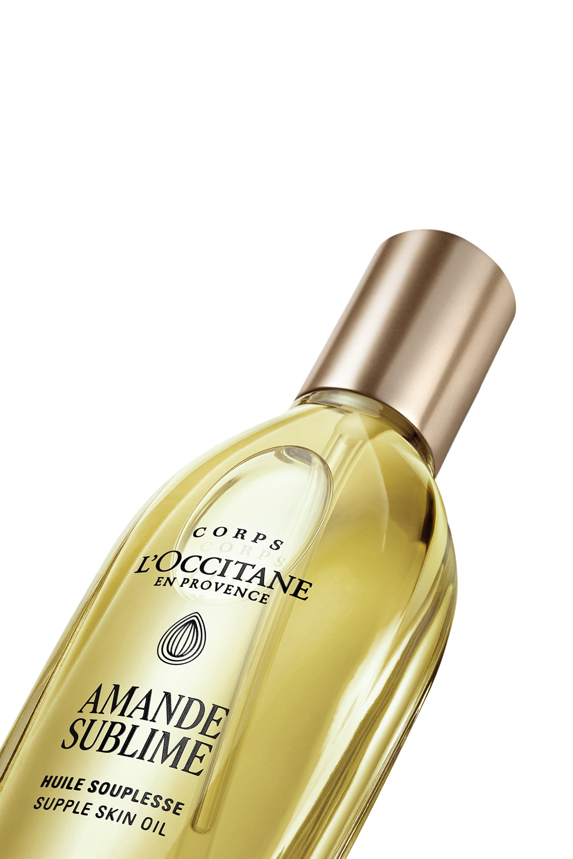 زيت اماند باللوز لتنعيم البشرة