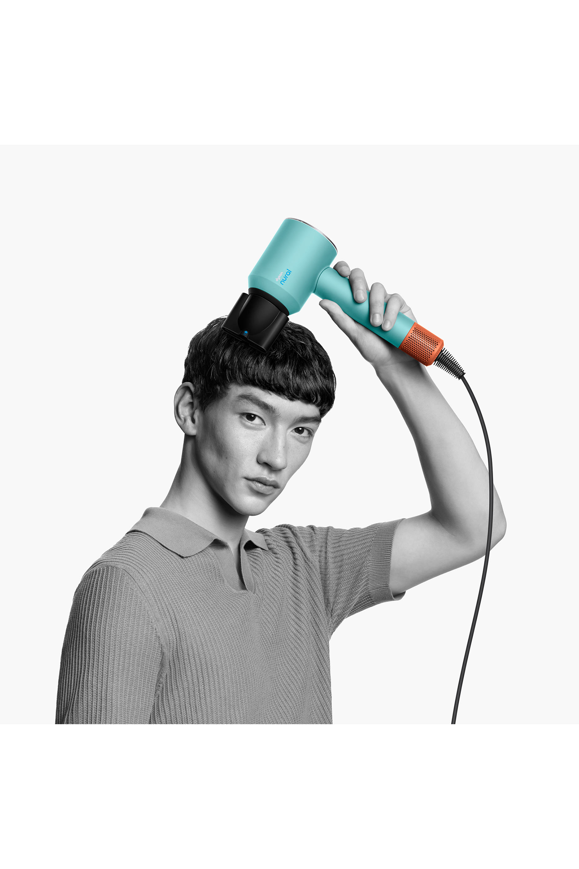 مجفف شعر سوبر سونيك نورال (سيراميك باتينا/توباز)