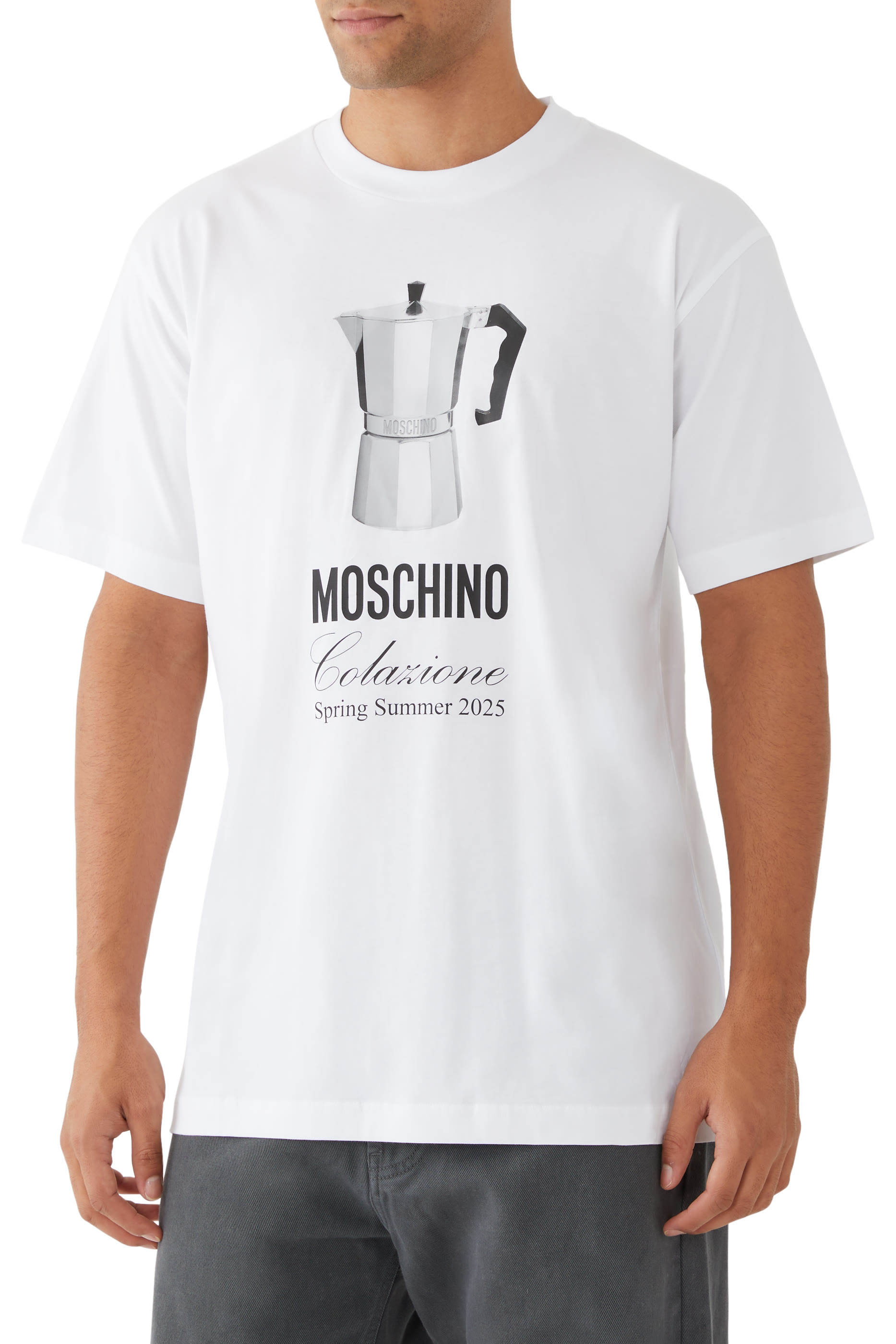 تيشيرت بأكمام قصيرة