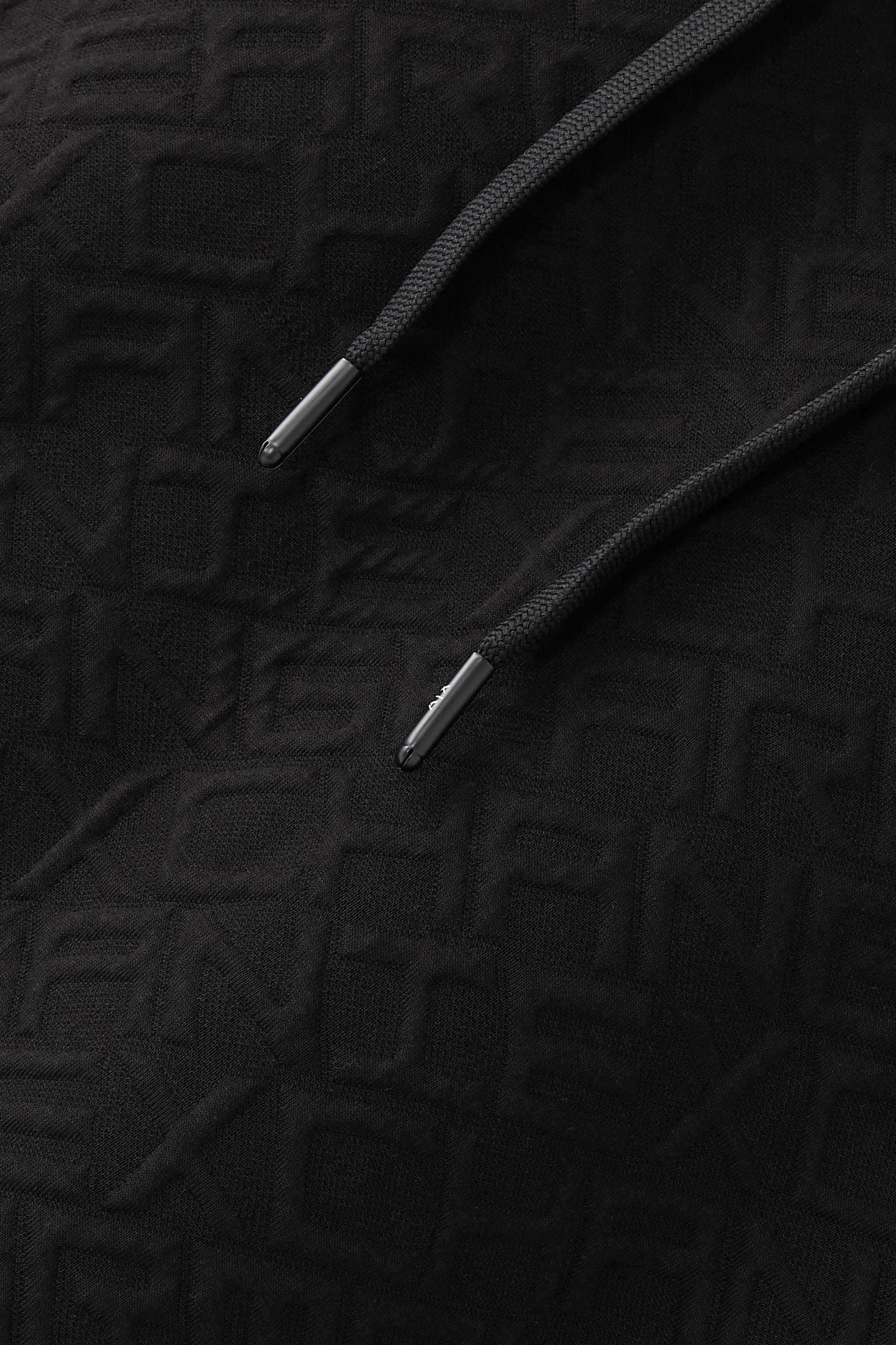 سويت شيرت بنقشة حروف شعار الماركة بالكامل