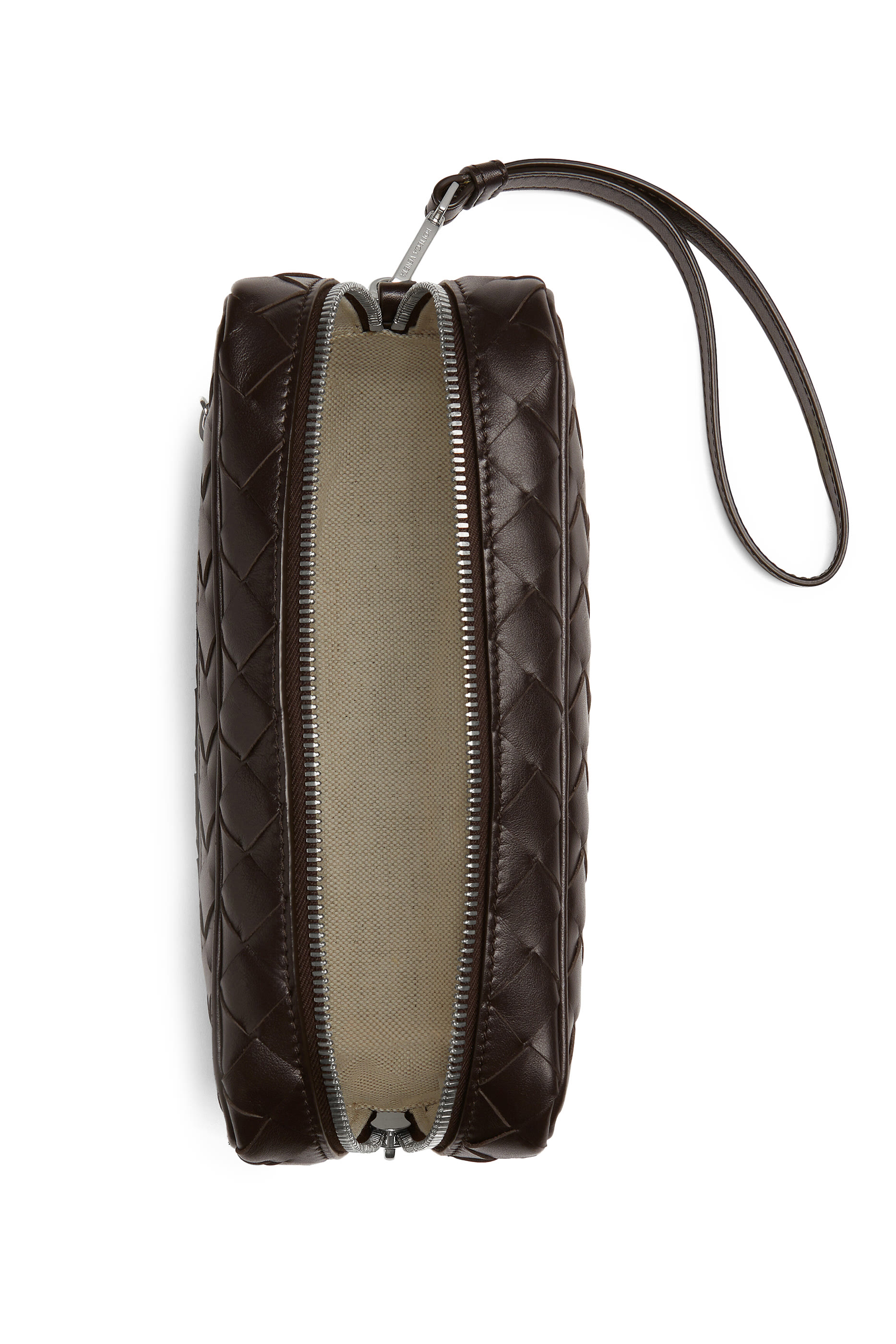 حقيبة صغيرة بتصميم مجدول