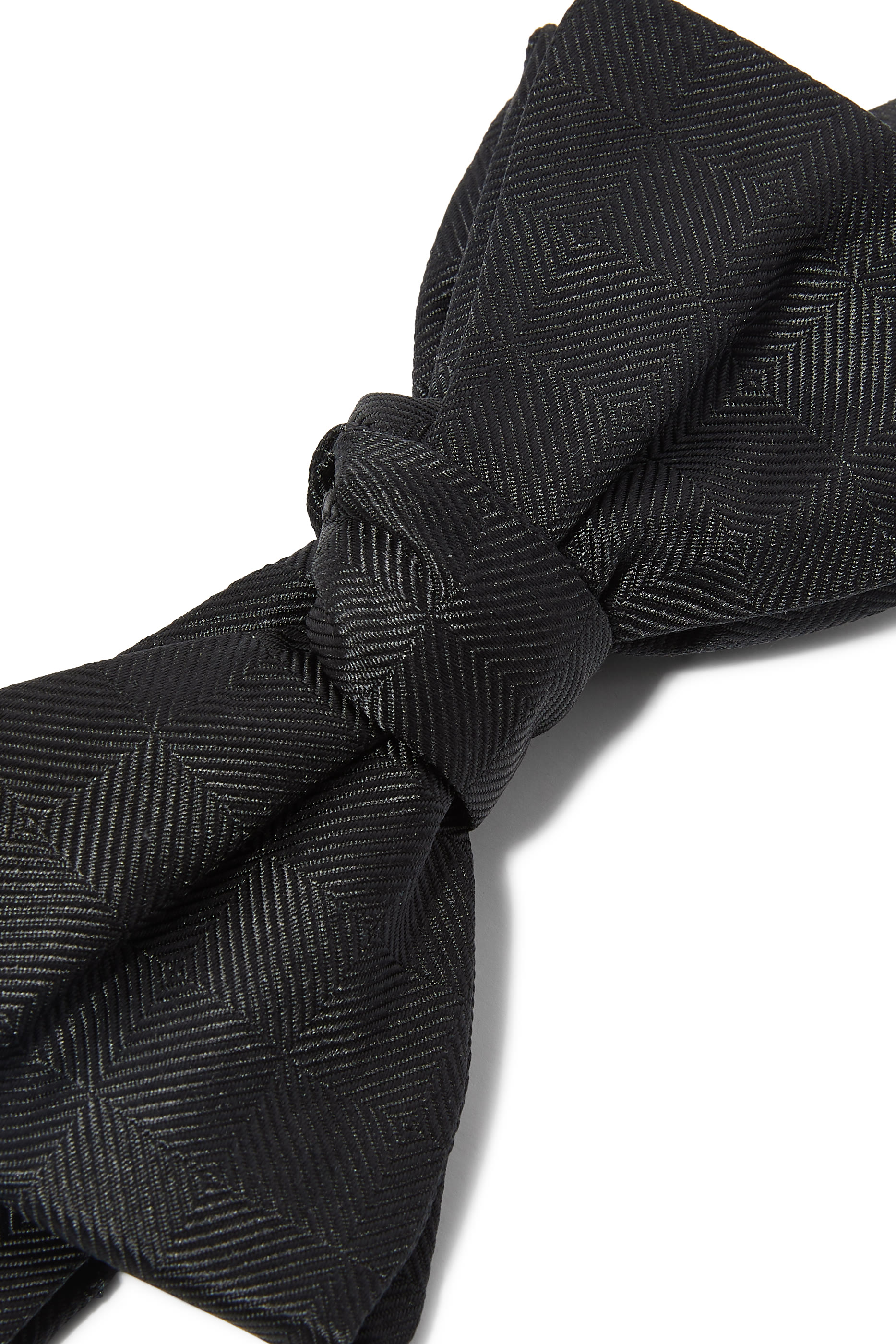 ربطة عنق بنقشة هندسية حرير