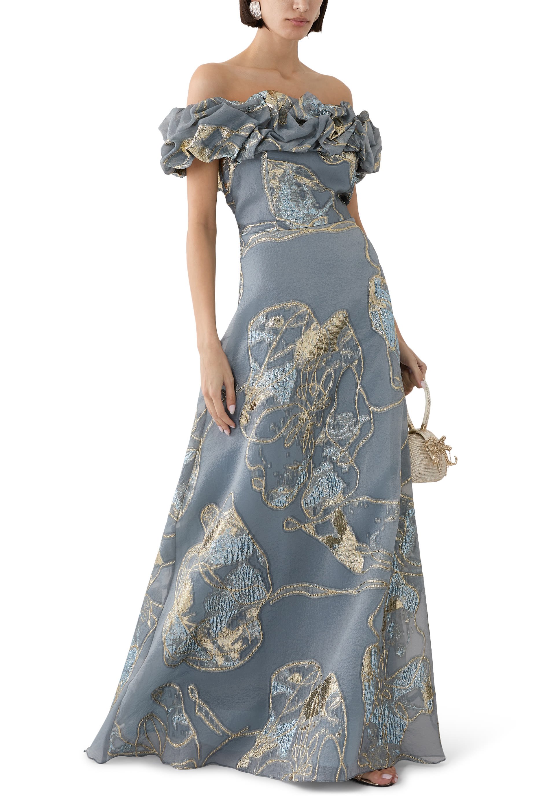 فستان سهرة بأكتاف مكشوفة وصدرية جاكار سكرانش