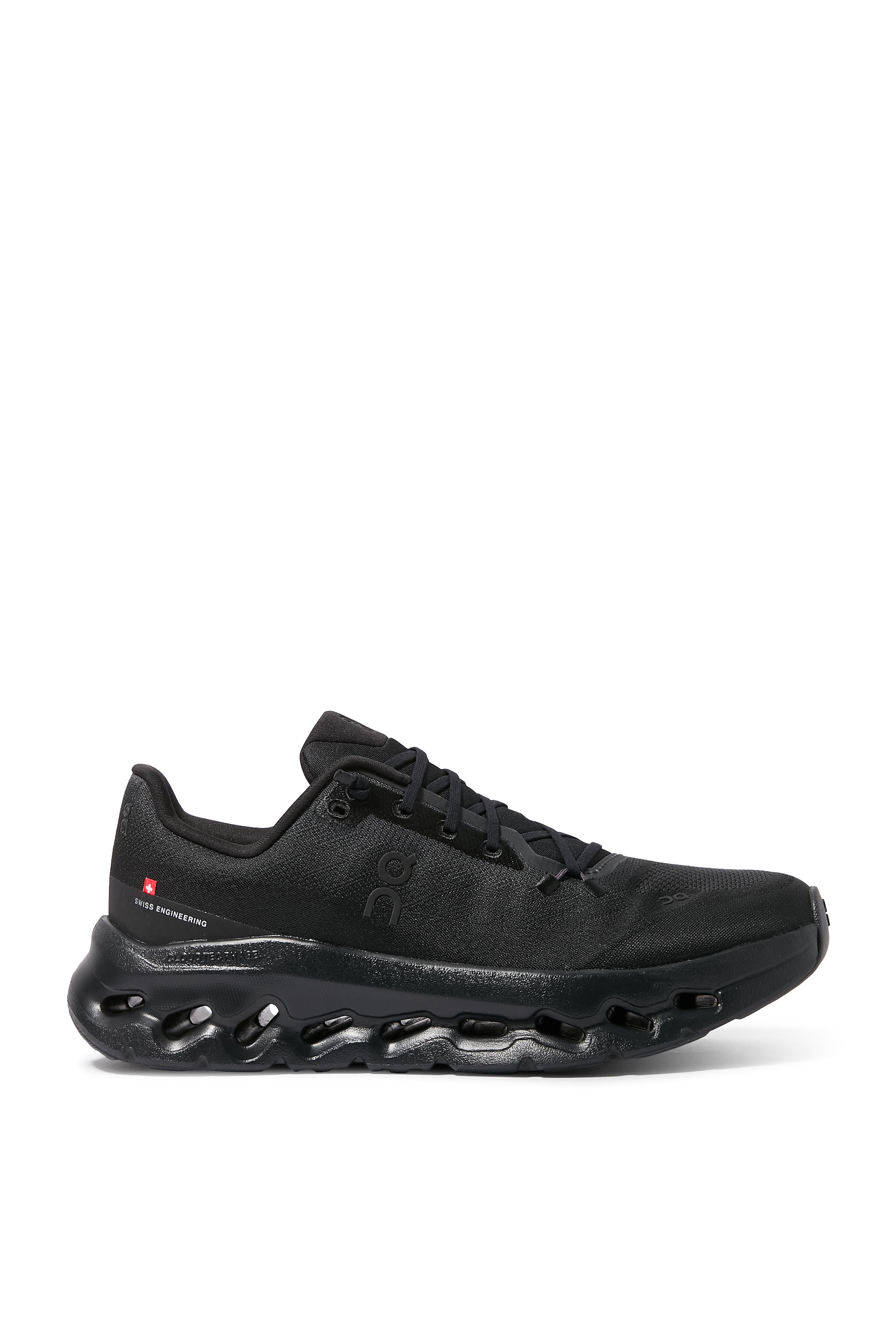 سنيكرز كلاودتيلت للنساء