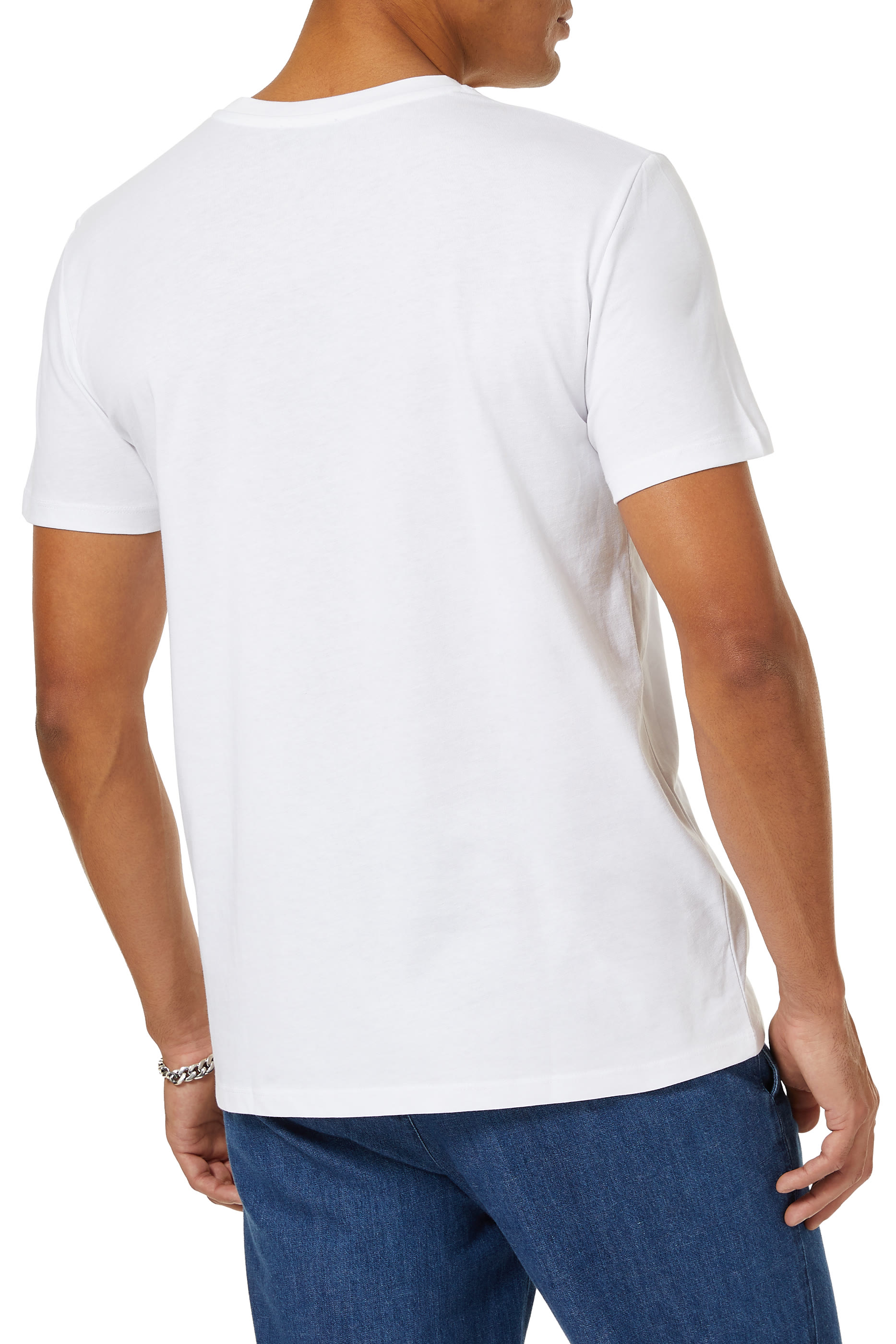 تيشيرت بشعار الماركة