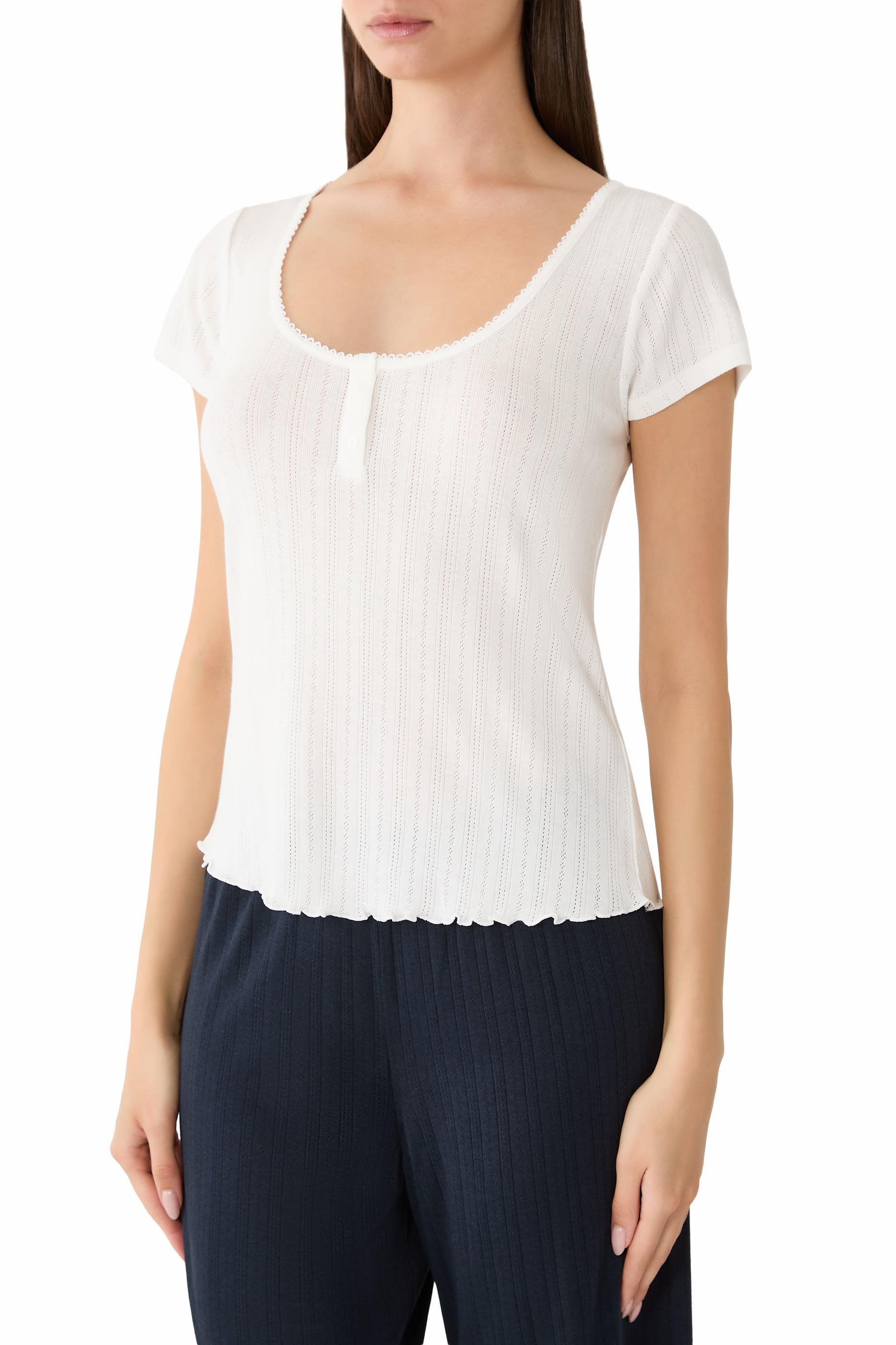 طقم بيجامة بوانتيل بياقة بحواف صدفية