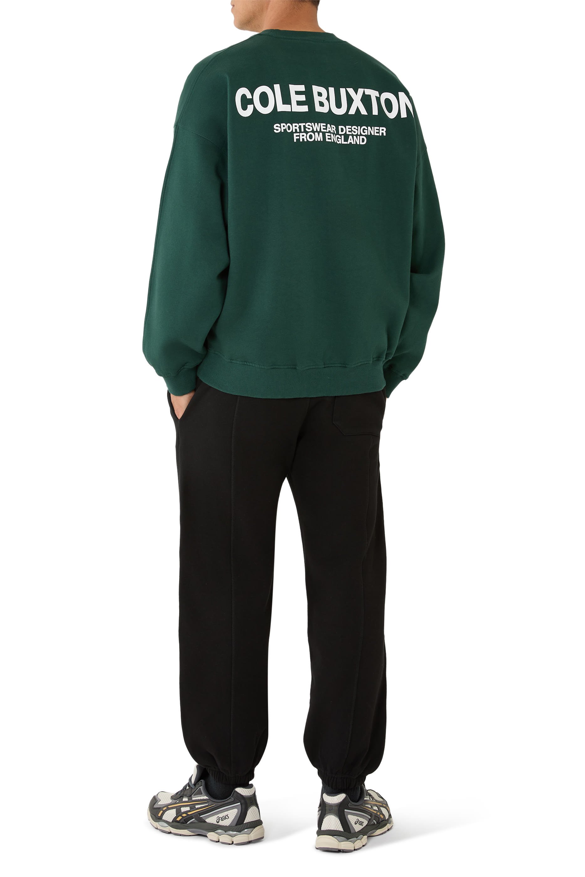 سويت شيرت رياضي بشعار الماركة