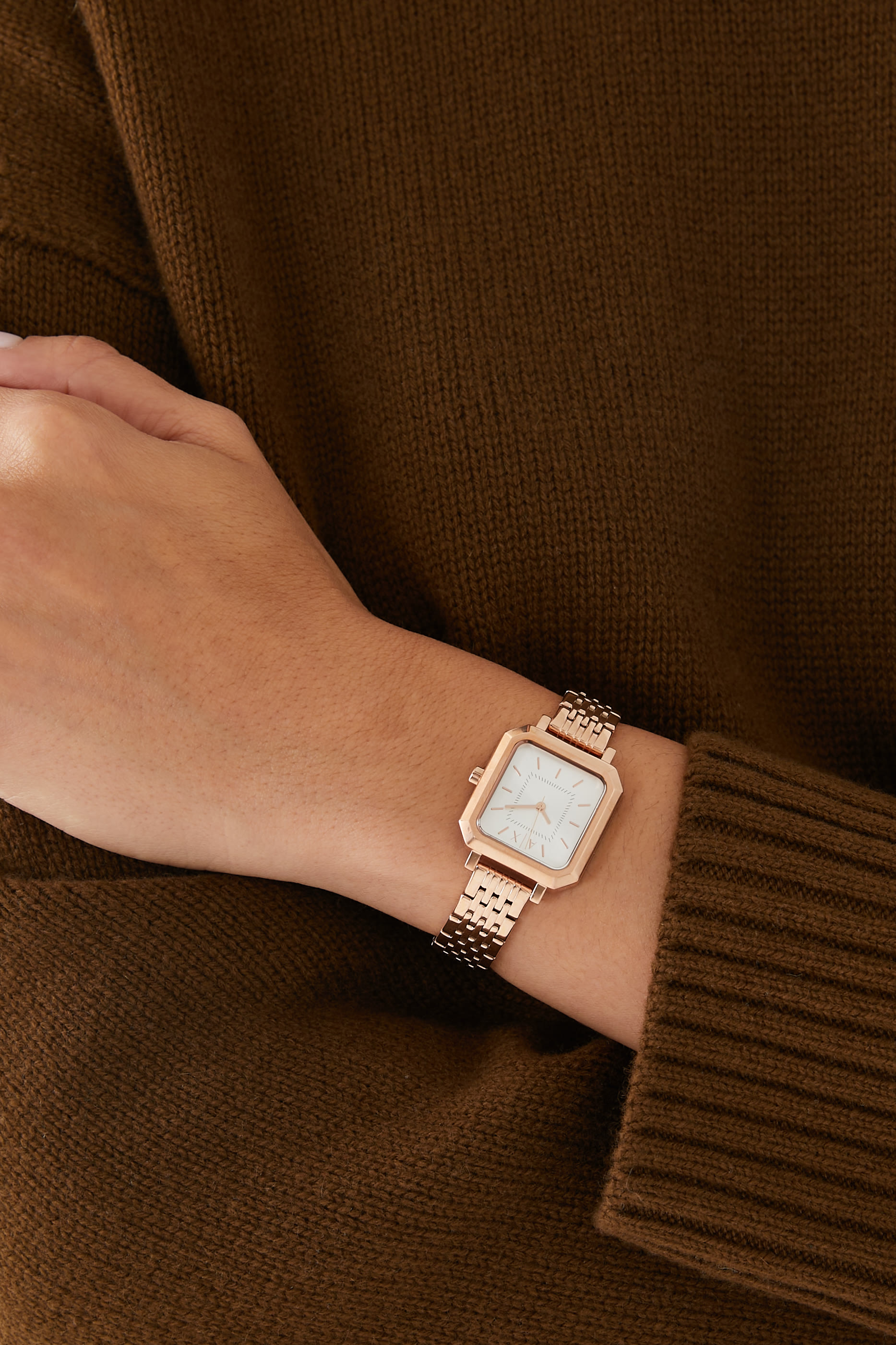 طقم سوار وساعة ستانليس ستيل بثلاث عقارب