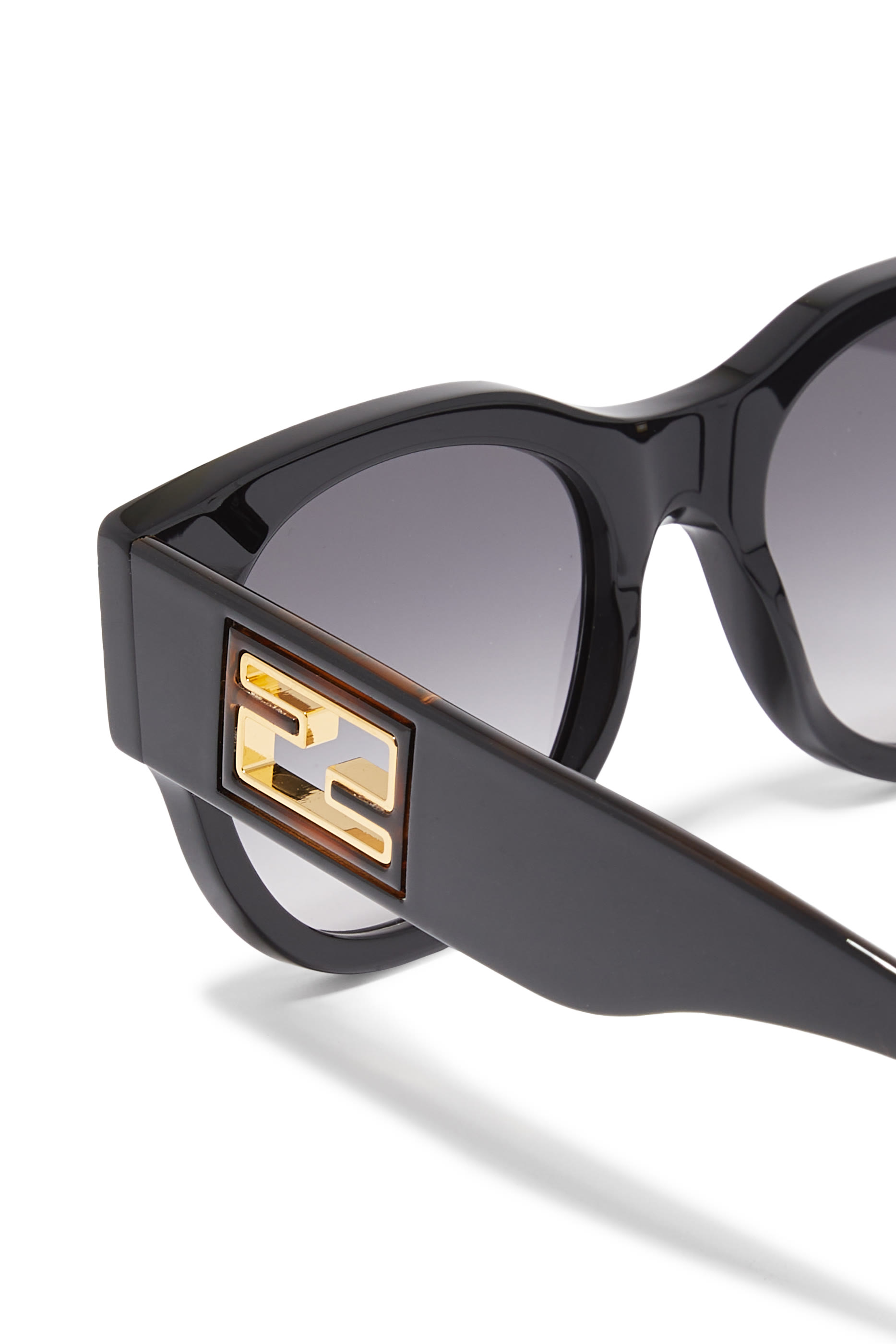 نظارة شمسية باغيت باترفلاي