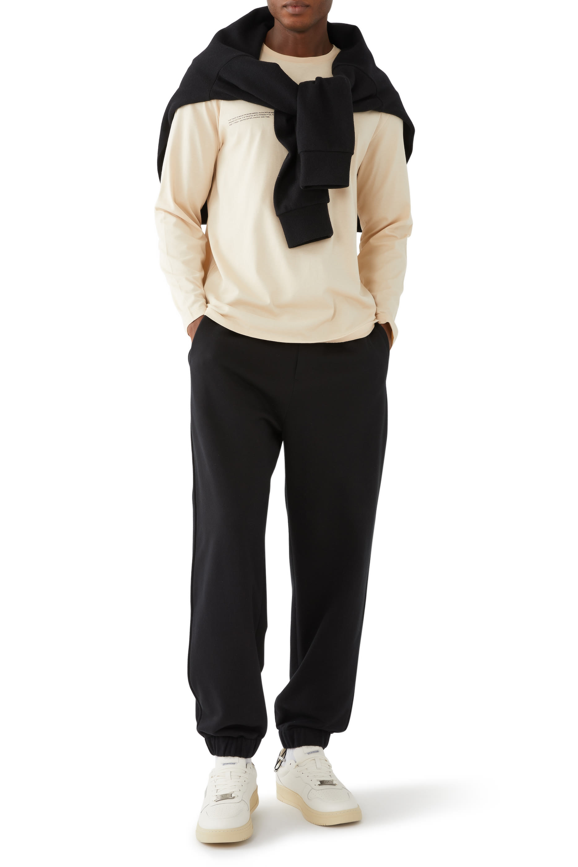 تيشيرت بأكمام طويلة بشعار الماركة