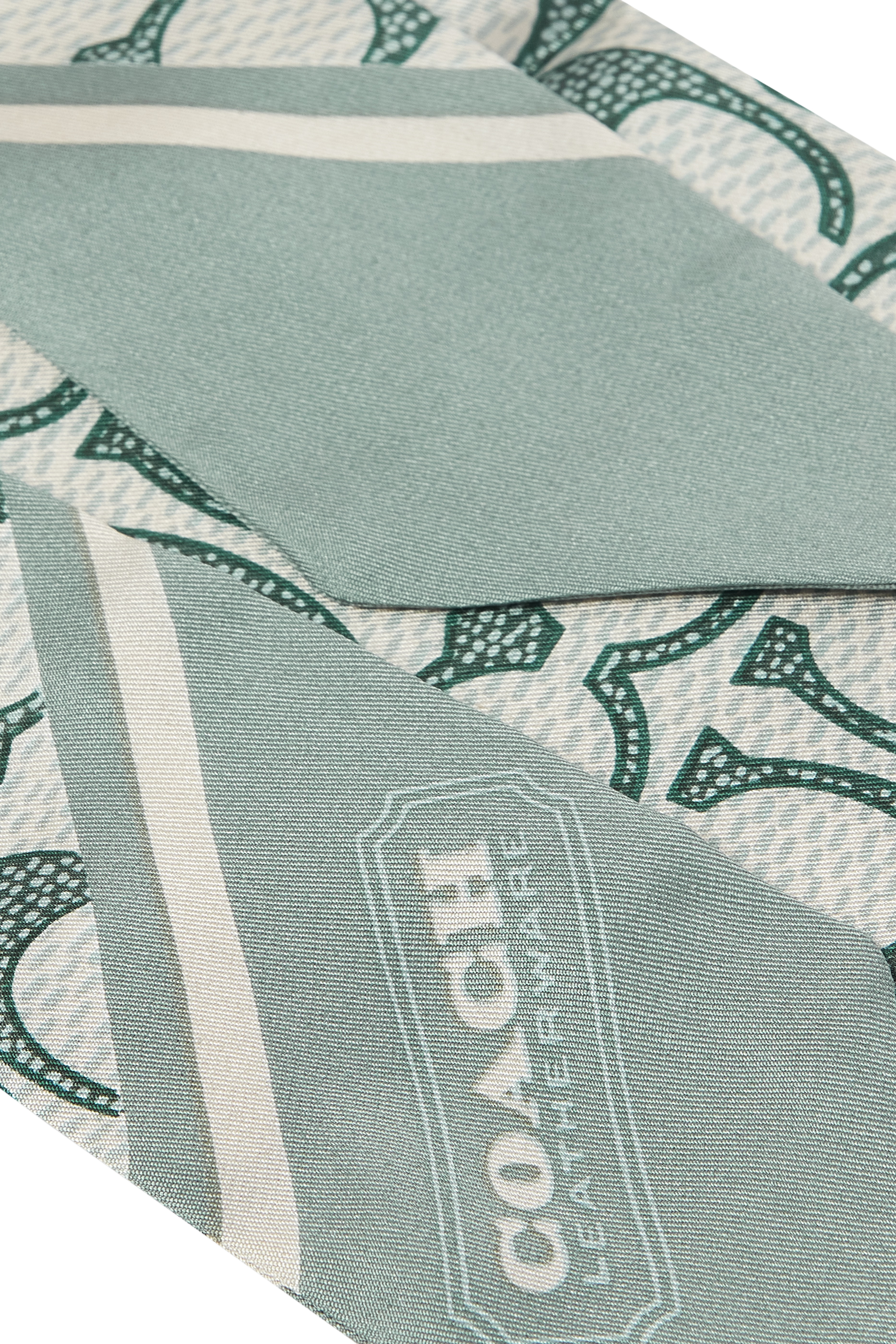 وشاح كلاسيكي بطبعات شعار الماركة حرير