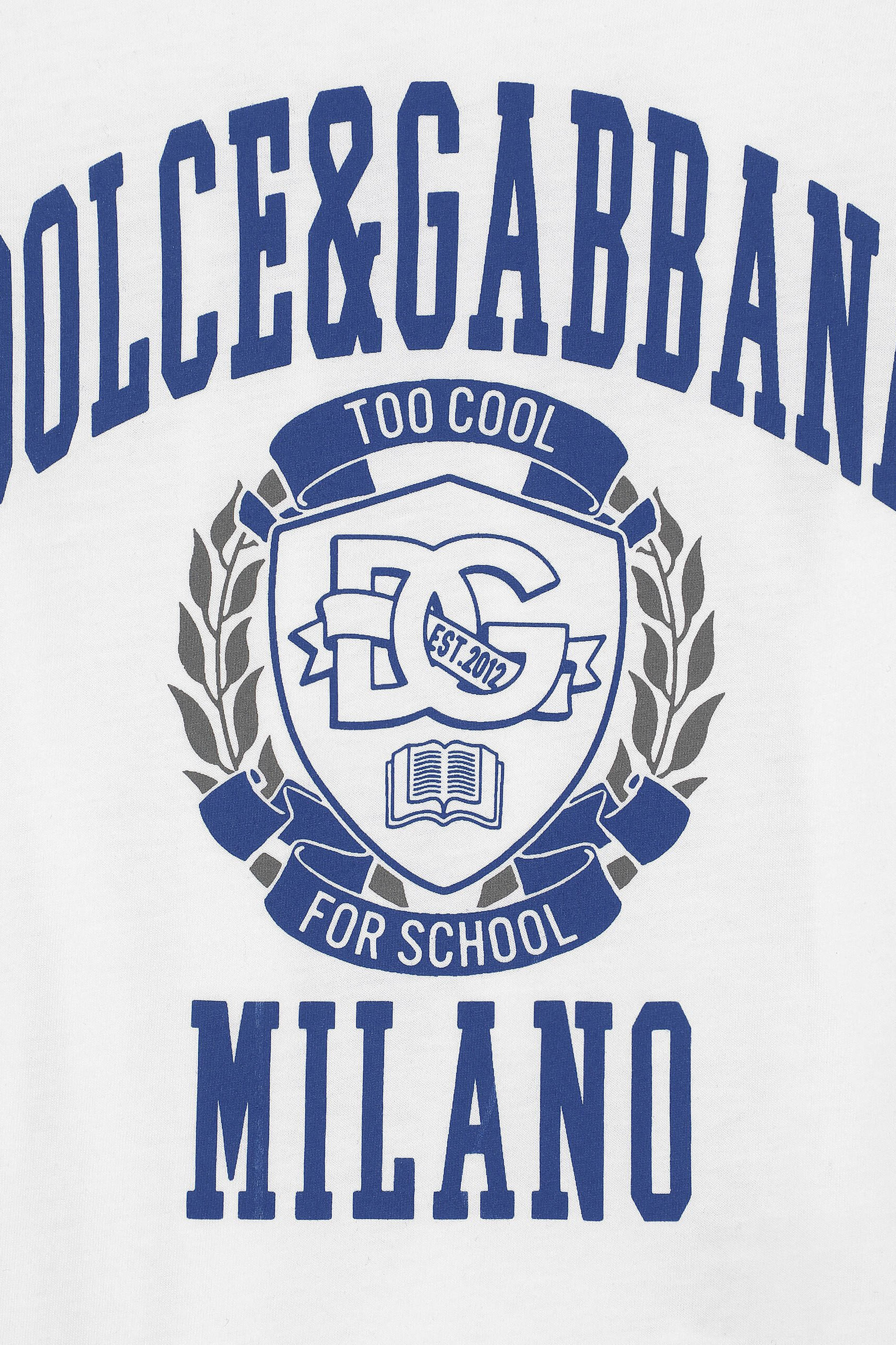 تيشيرت بشعار الماركة غرافيك للأطفال