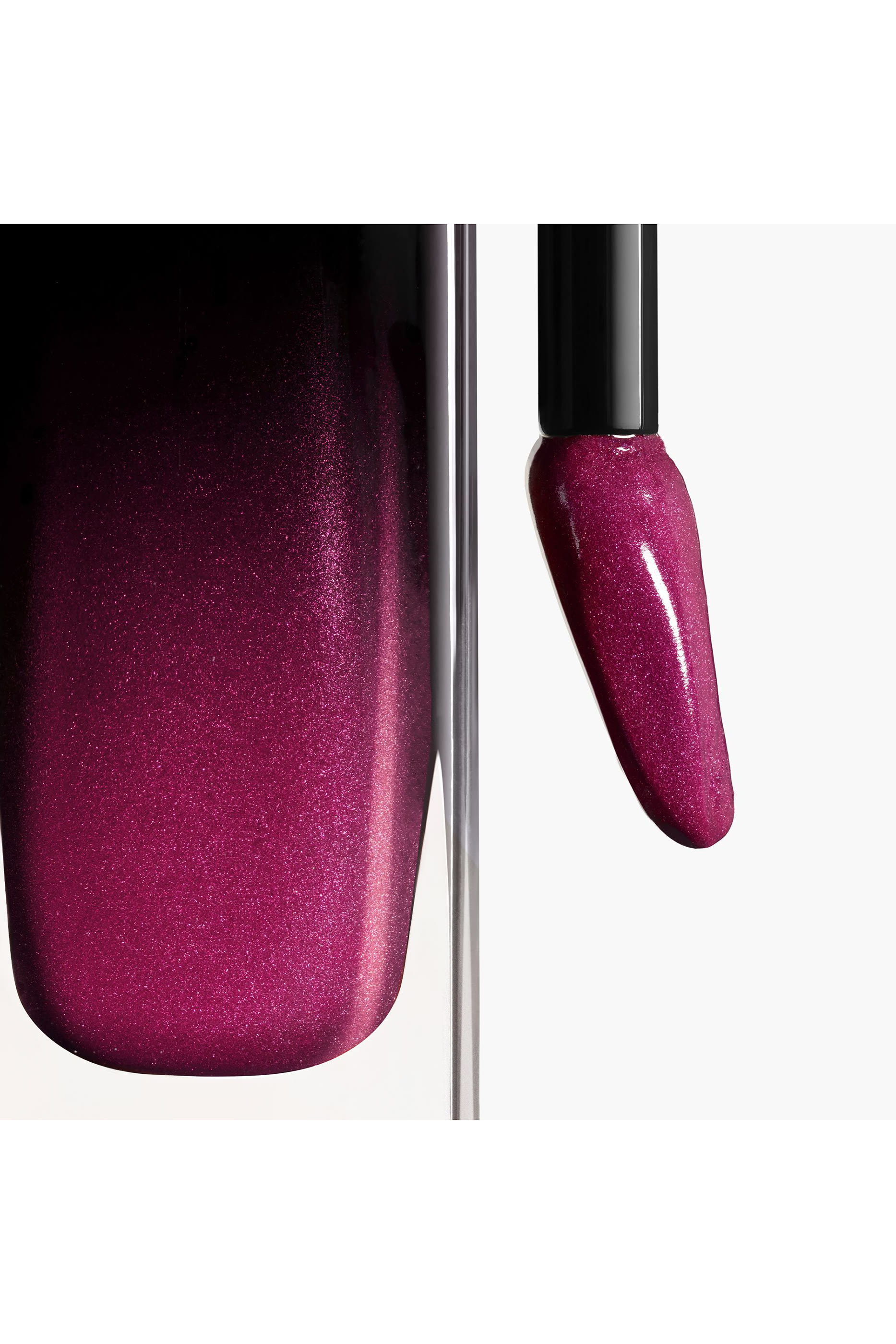 أحمر شفاه سائل Rouge Allure Laque Ultrashine