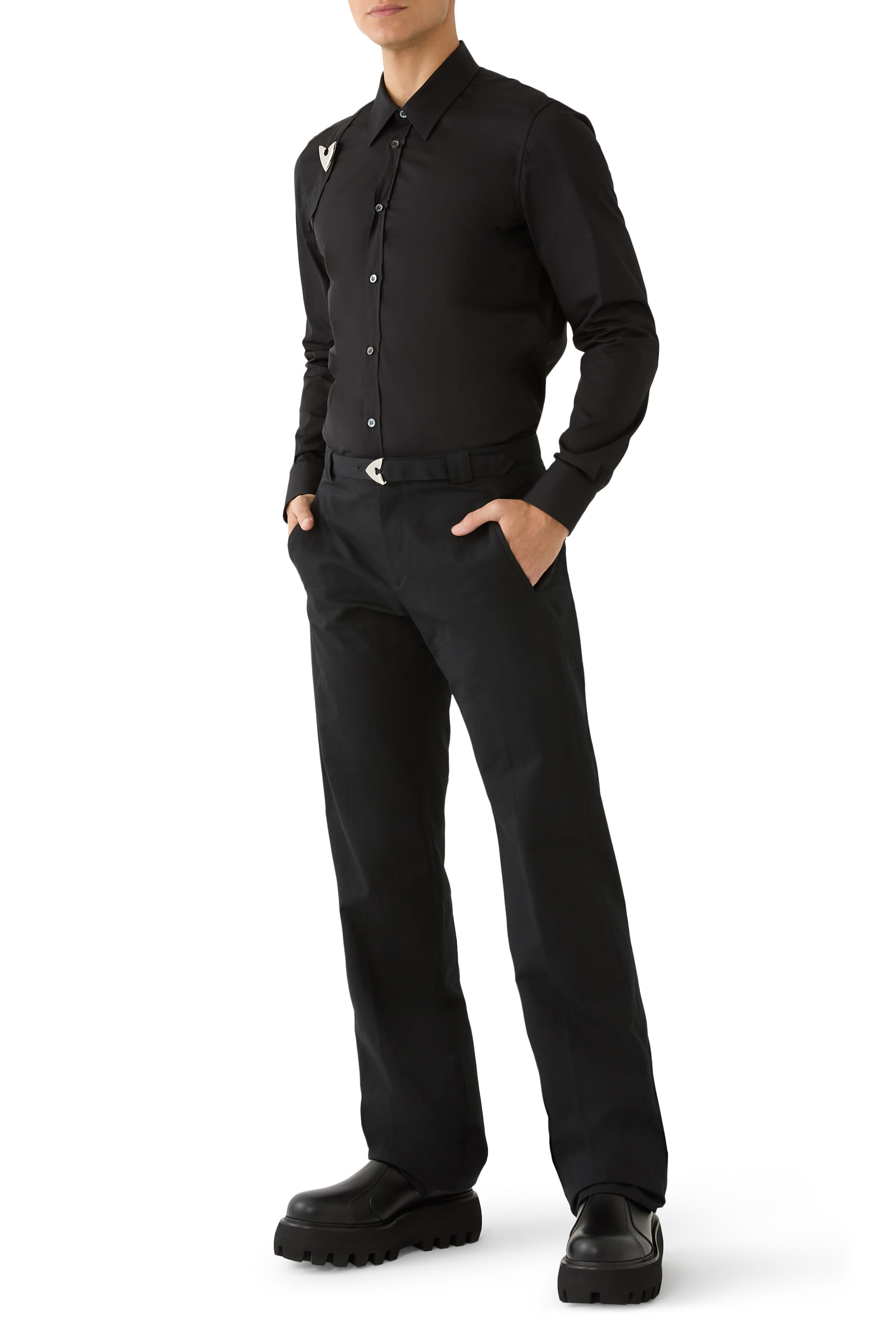 بنطال بحزام بحلية بتصميم سهم