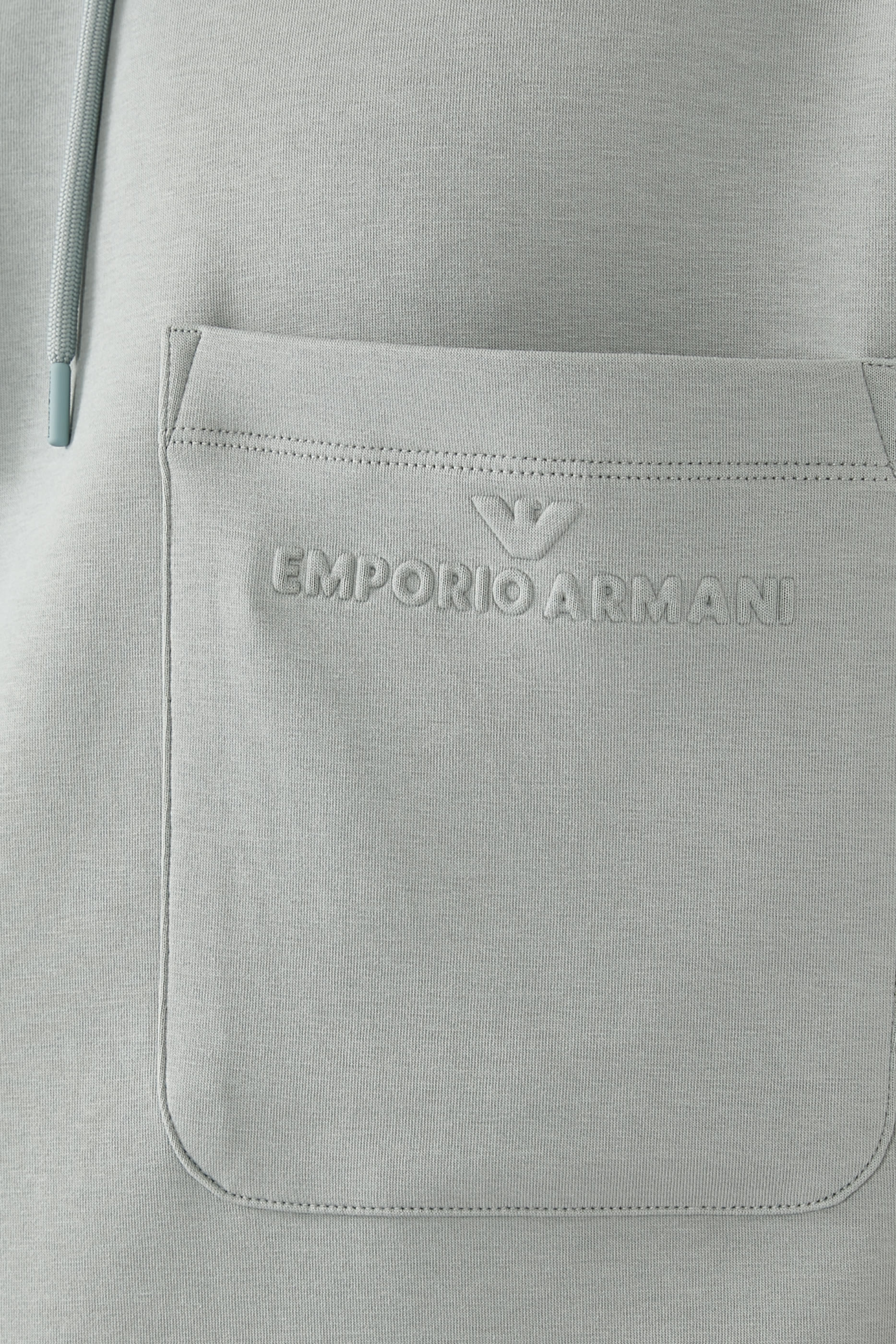 سويت شيرت بشعار الماركة بحجم صغير