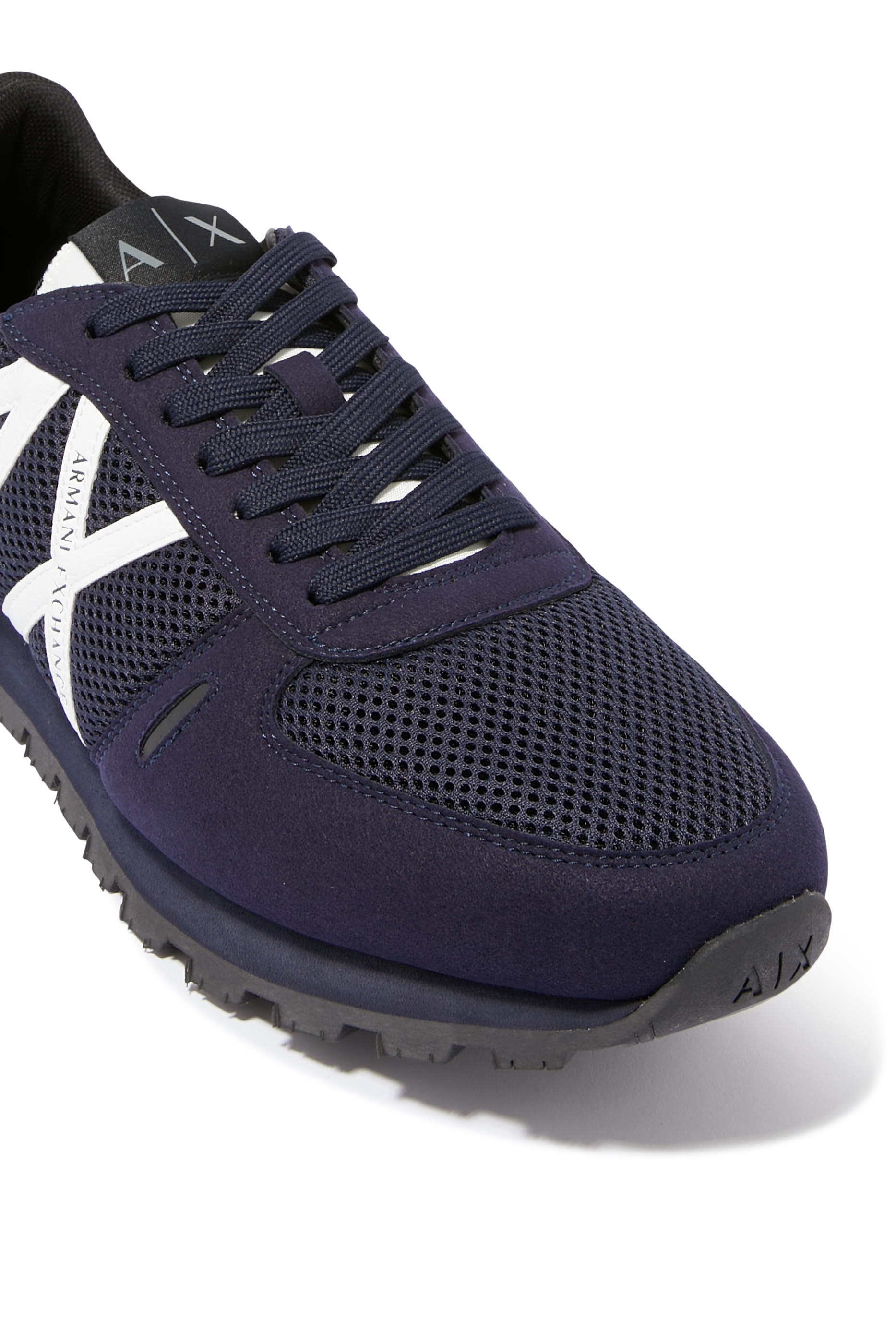 سنيكرز دروب بشعار الماركة