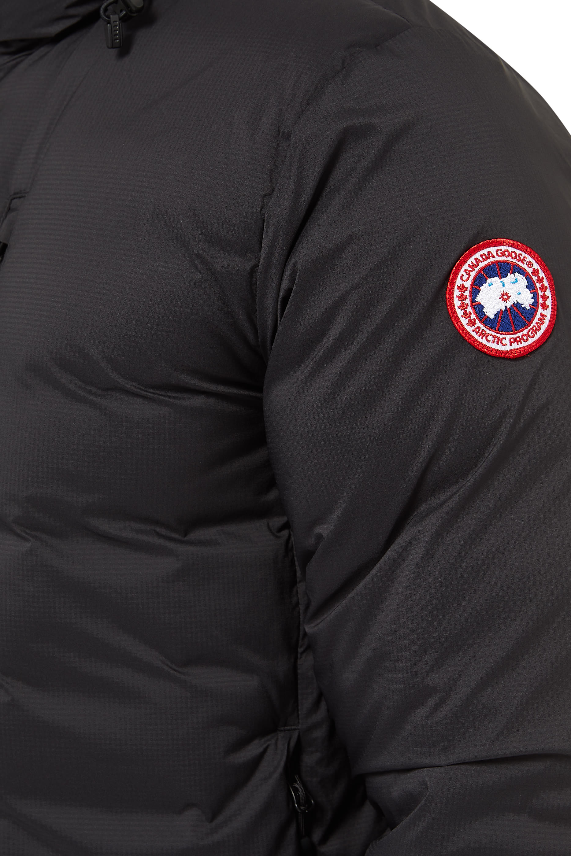 جاكيت لودج بغطاء رأس من قماش عازل