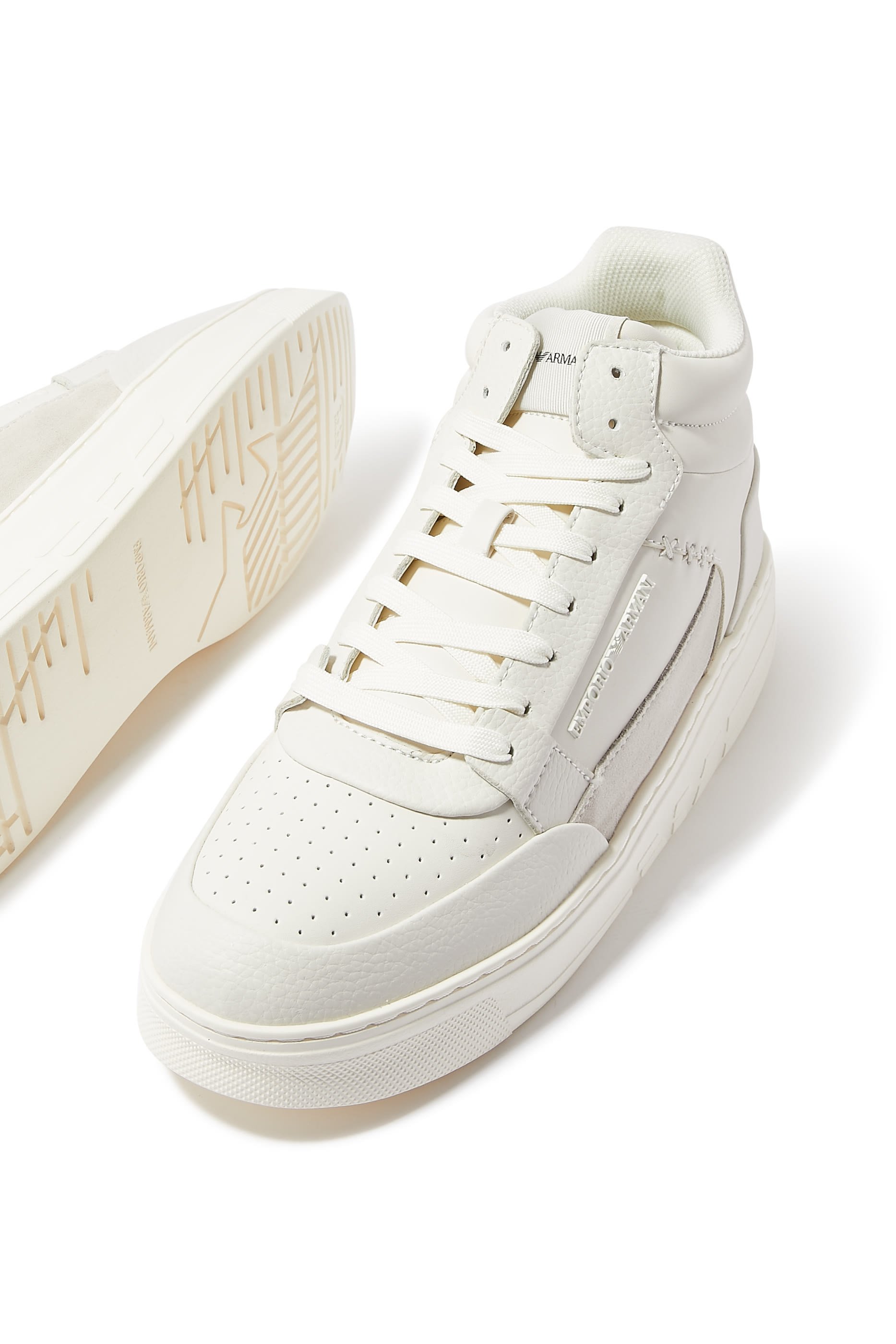 سنيكرز بشعار الماركة بكاحل مرتفع جلد معاد ندويره