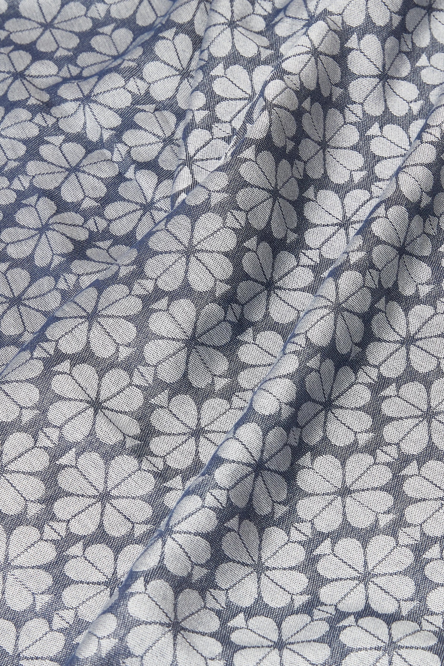 وشاح بنقشة زهور بالشكل البستوني نسيج مصبوغ