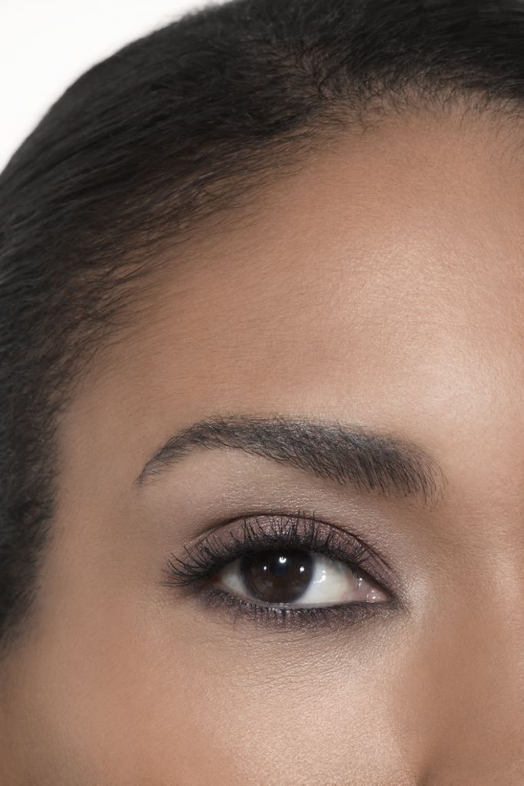 مستحضرات تظليل الجفون لإشراقة صحية وطبيعية LES BEIGES PALETTE REGARD