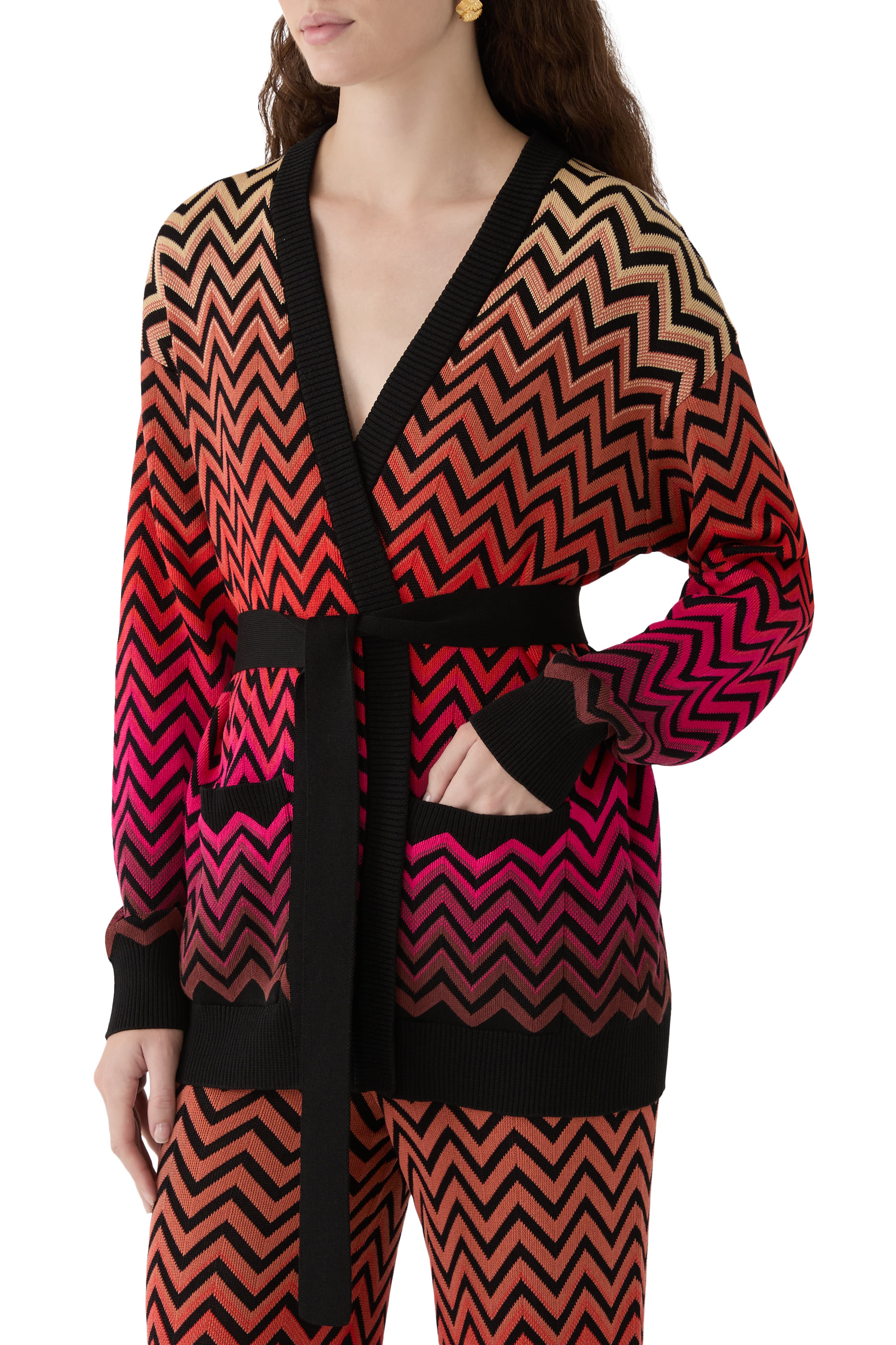 كارديجان بنقشة خطوط شيفرون ولون متدرج