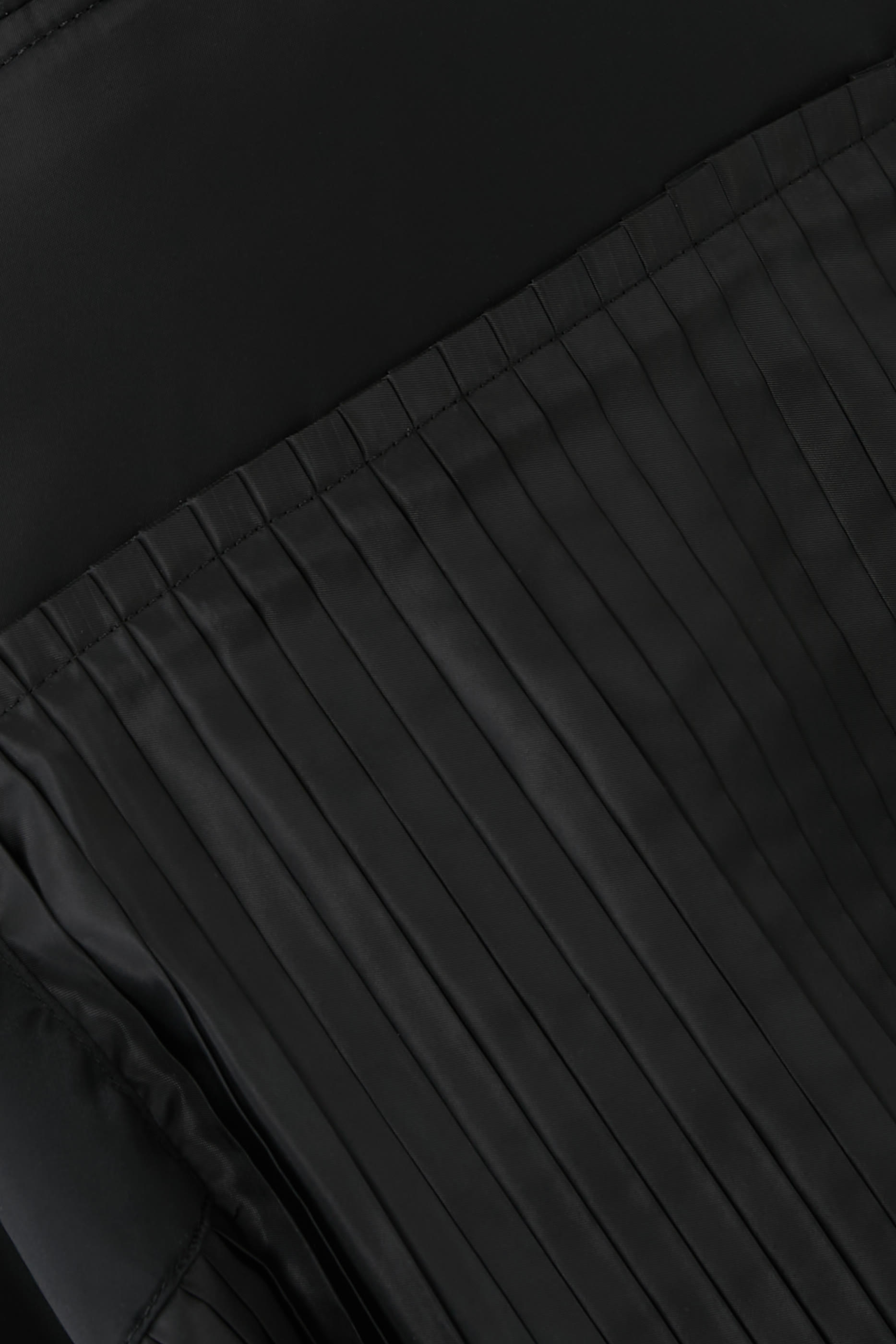 تنورة نايلون تويل