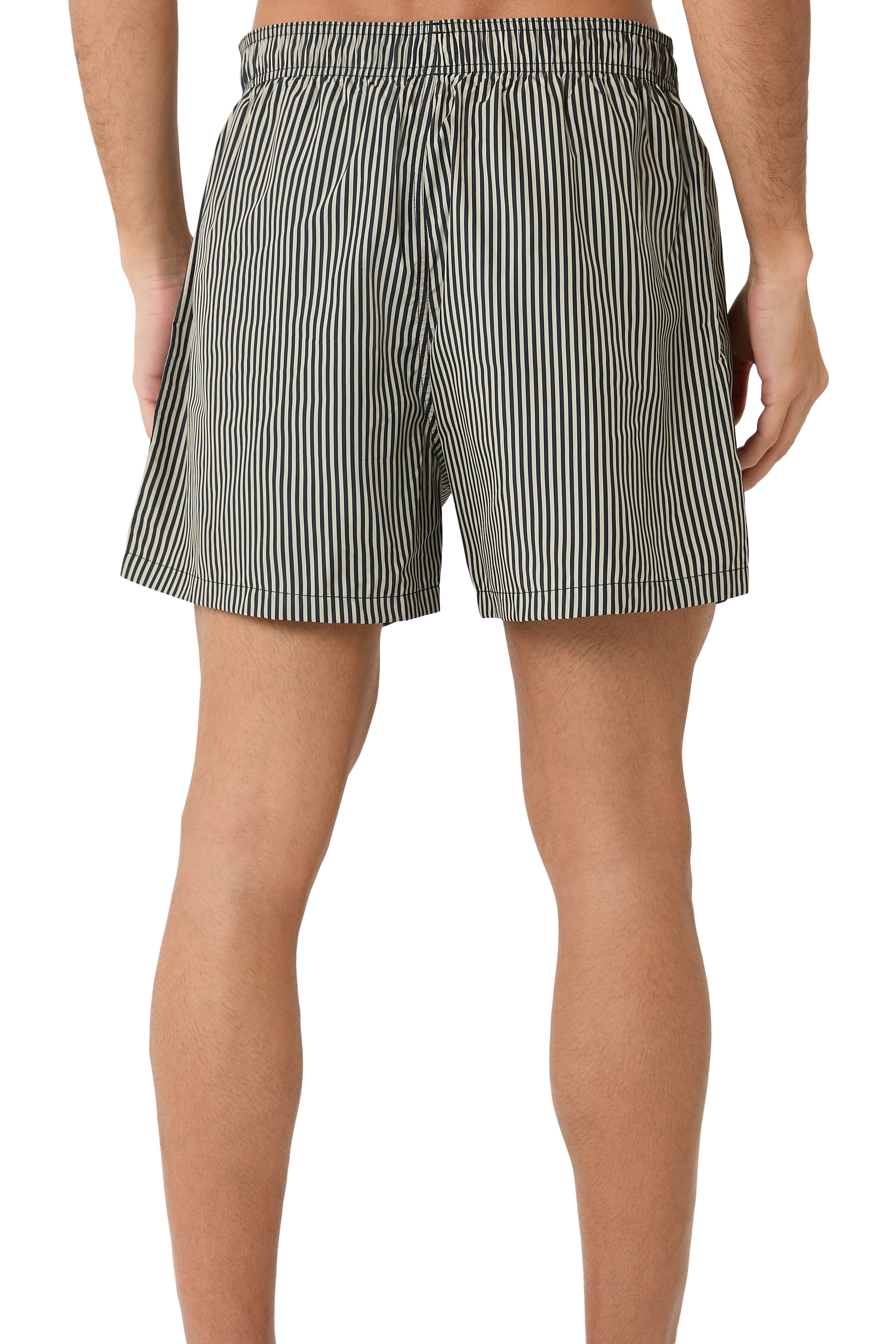 سروال داخلي للسباحة