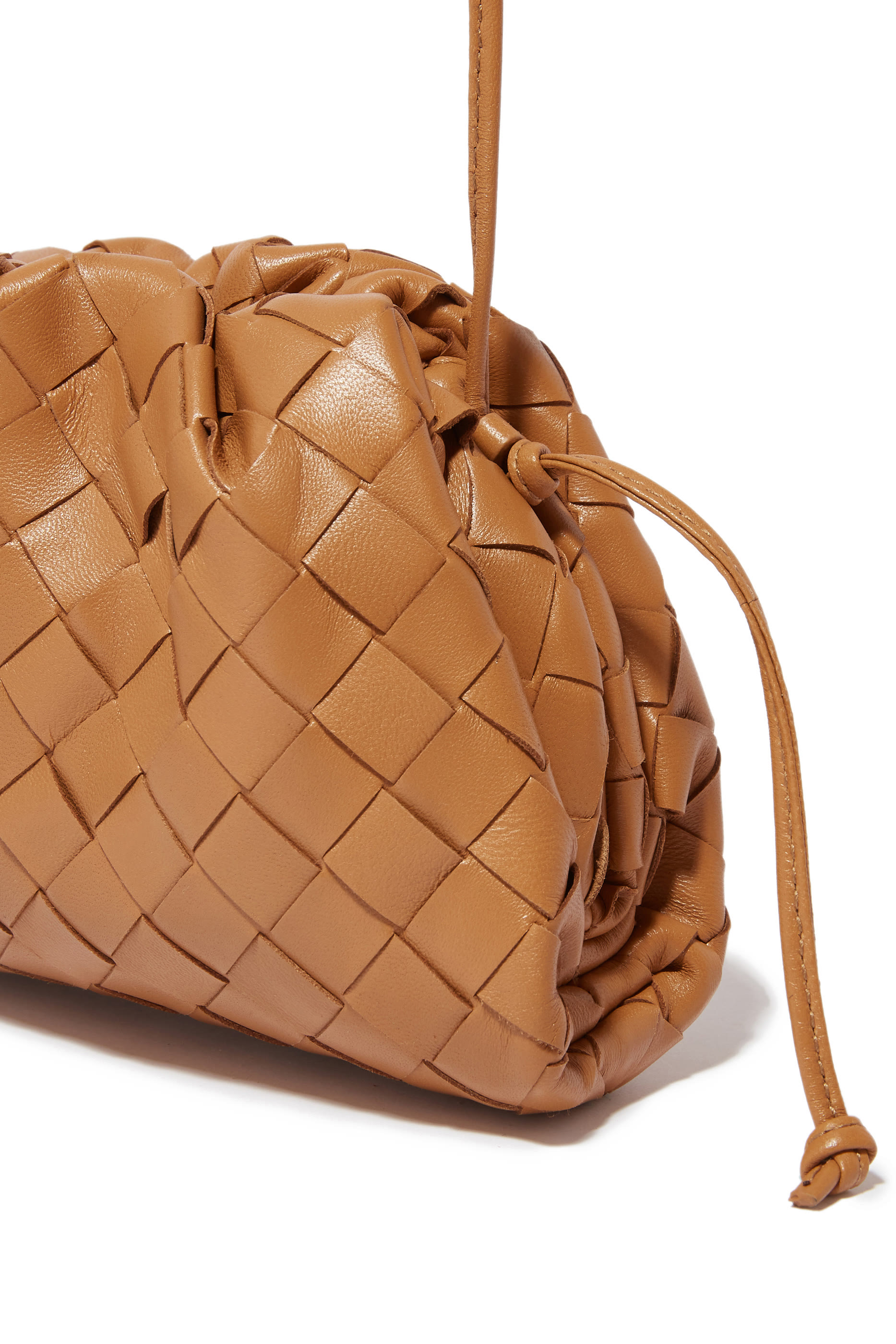 حقيبة صغيرة