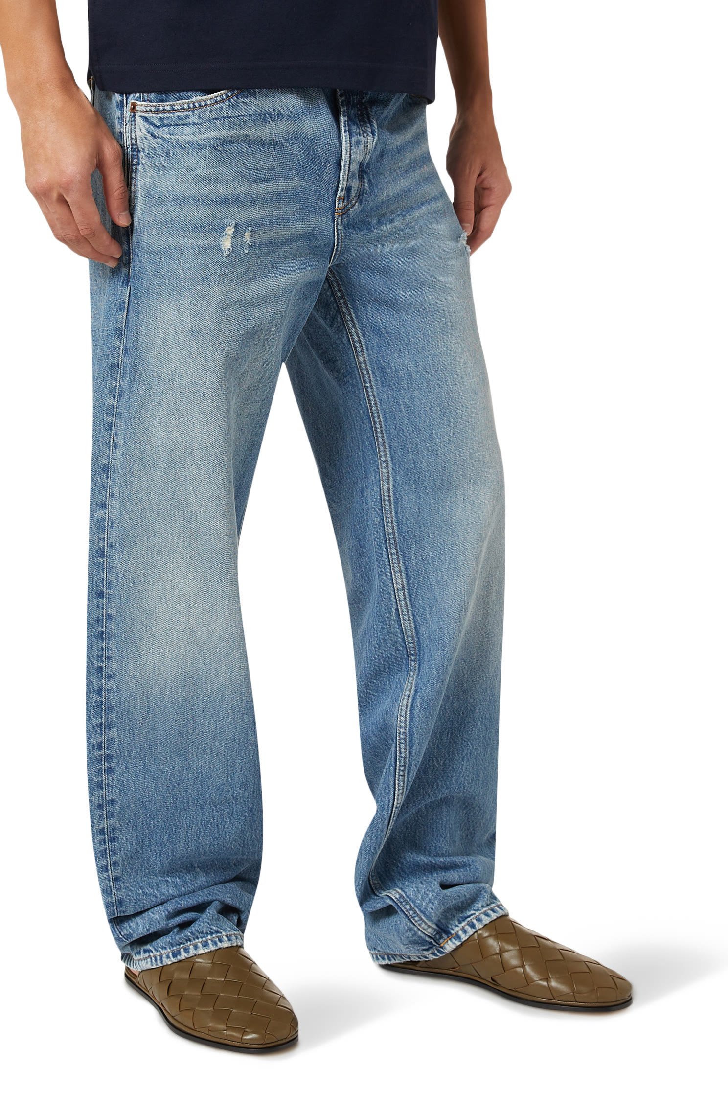 حذاء سانداي سهل الارتداء بتصميم منسوج