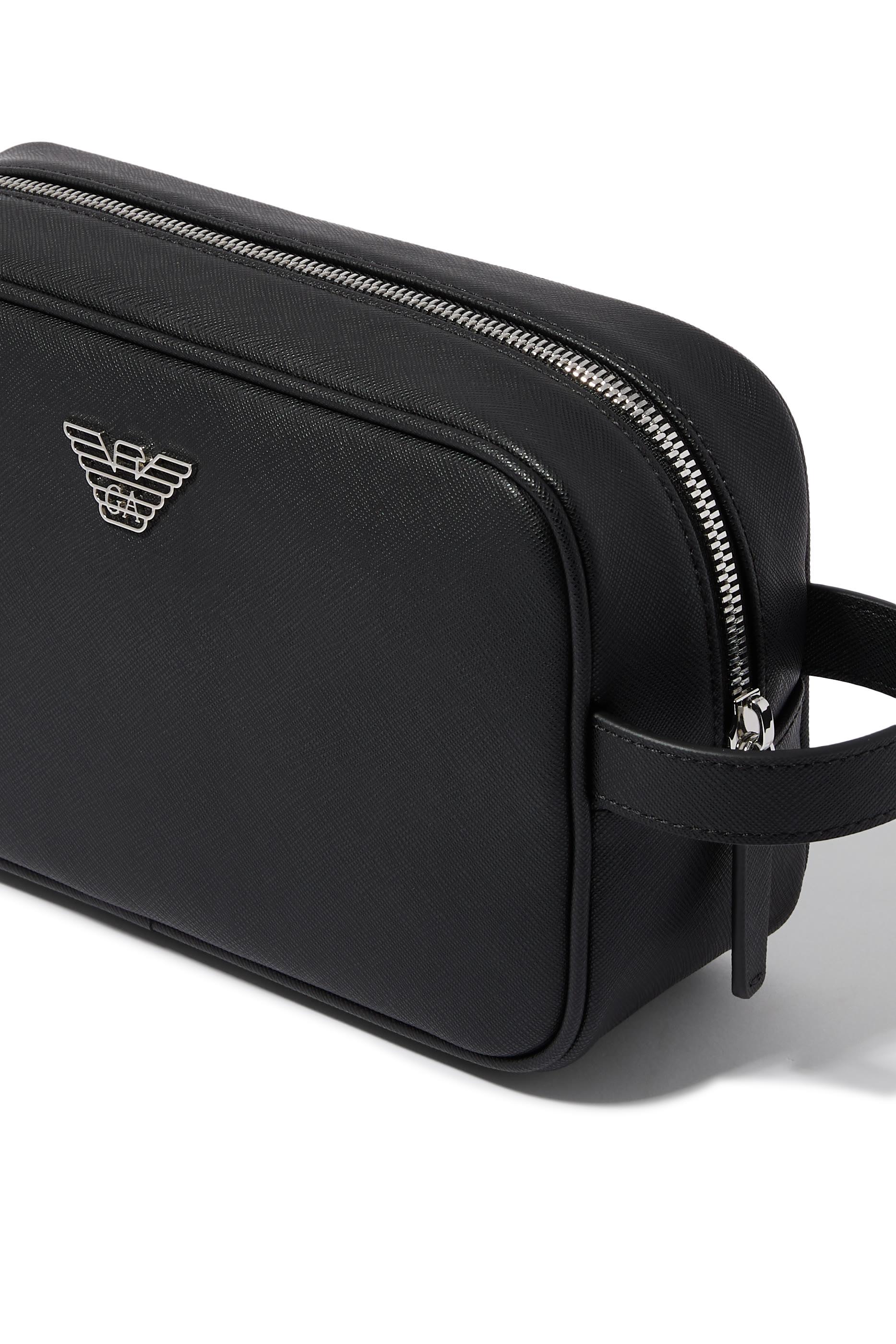 حقيبة مستحضرات عناية شخصية بشعار الماركة للسفر