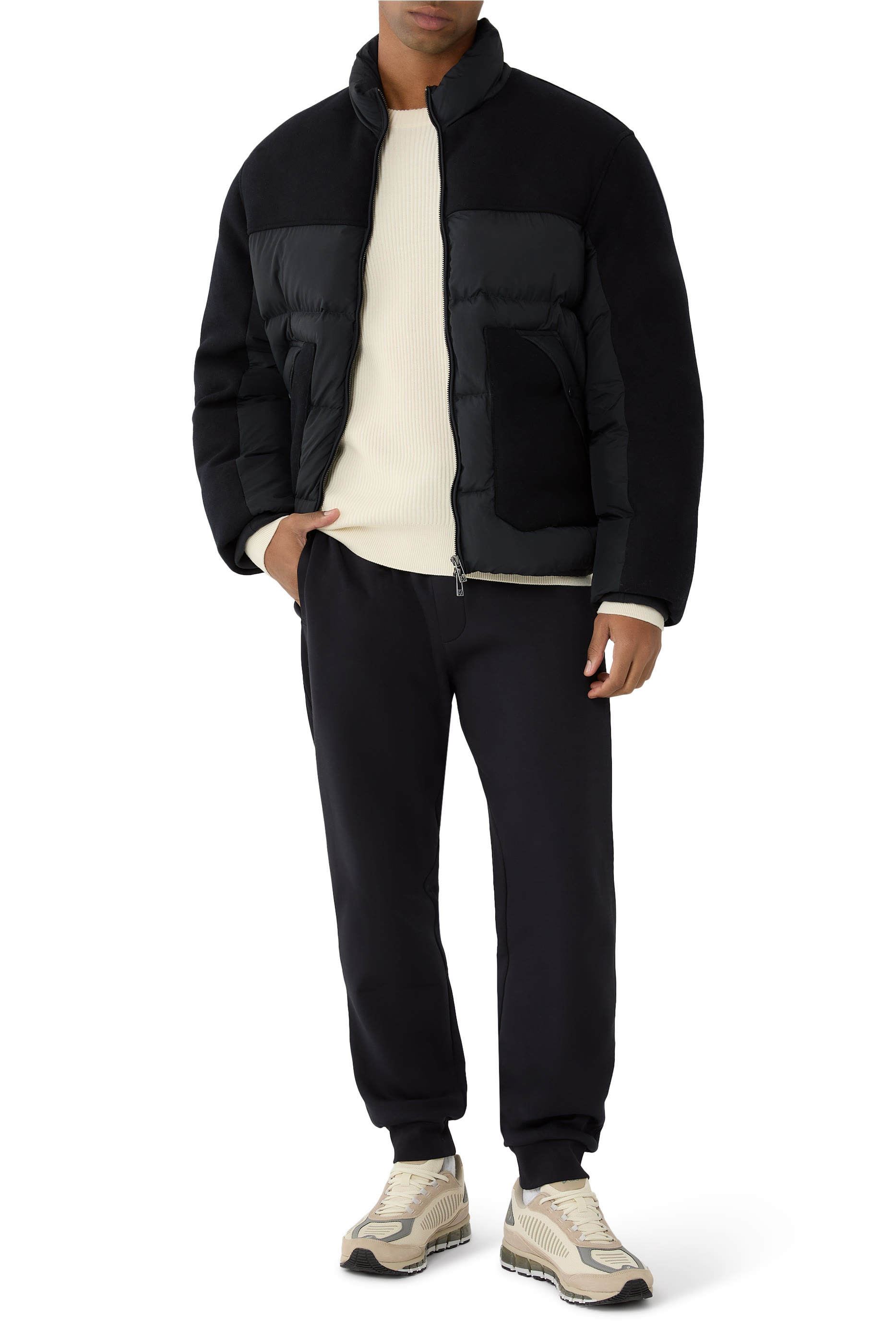 جاكيت بتصميم جامعي بياقة عالية