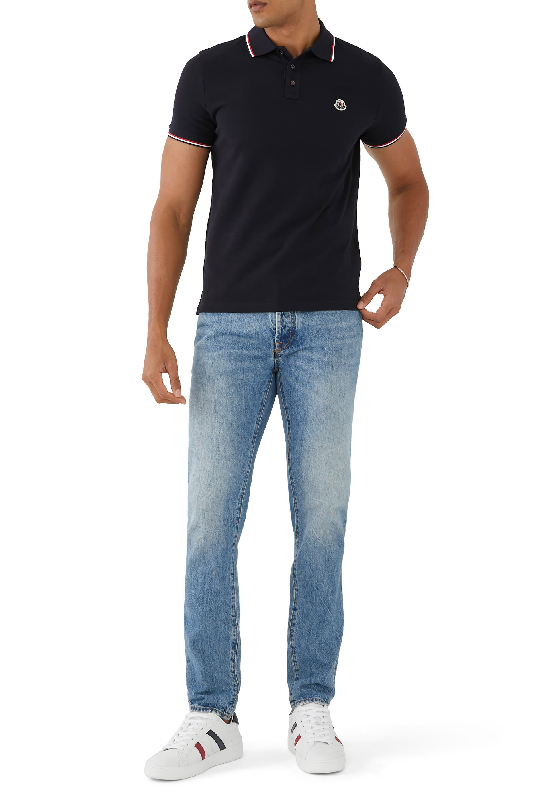 تي شيرت بولو برقعة بشعار الماركة وخطوط بثلاثة ألوان